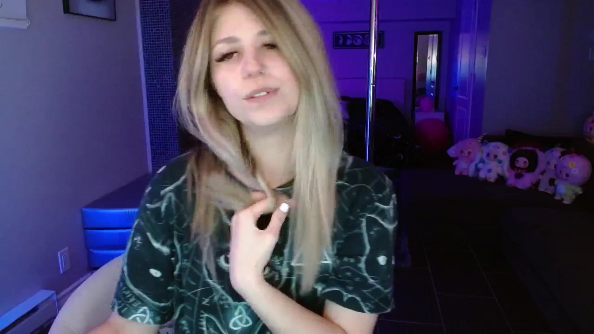 Gallery image thumbnail from Serafina's myfreecams stream on, 06/14/2025, 05:29 image 11 of 20