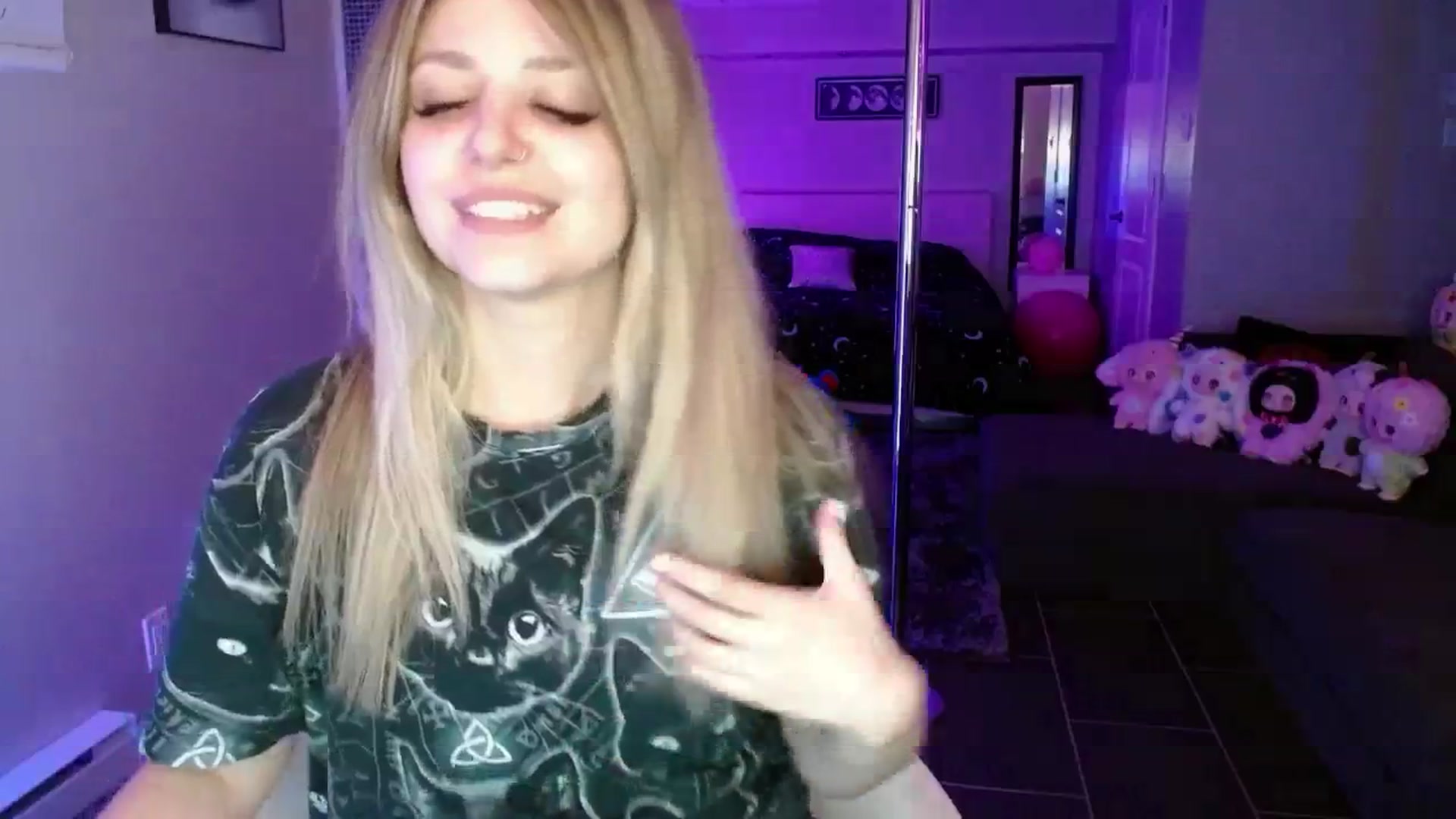 Gallery image thumbnail from Serafina's myfreecams stream on, 06/14/2025, 05:29 image 6 of 20