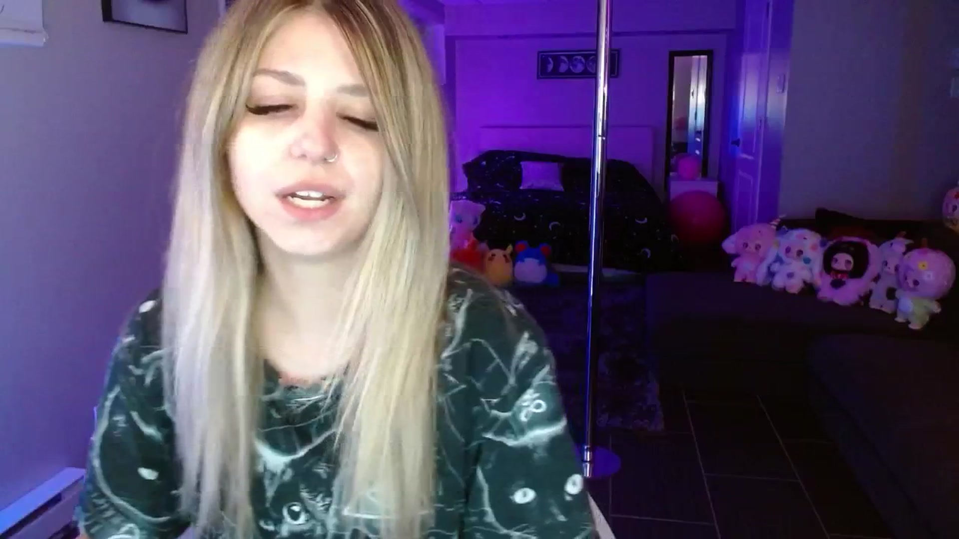 Gallery image thumbnail from Serafina's myfreecams stream on, 06/14/2025, 05:29 image 18 of 20