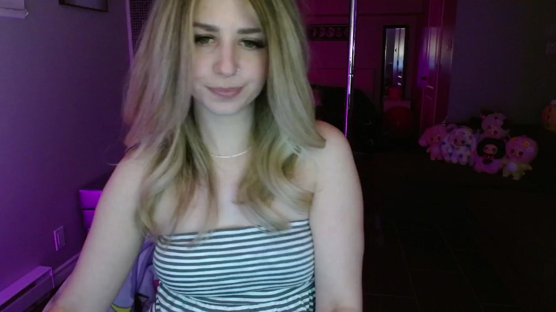 Gallery image thumbnail from Serafina's myfreecams stream on, 06/16/2025, 05:32 image 20 of 20