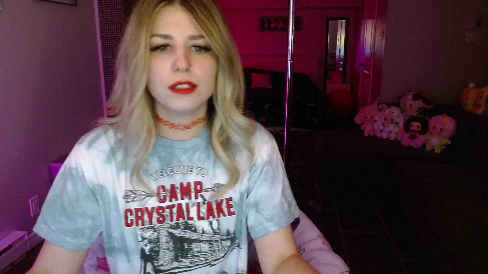 Gallery image thumbnail from Serafina's myfreecams stream on, 06/19/2025, 03:19 image 12 of 20