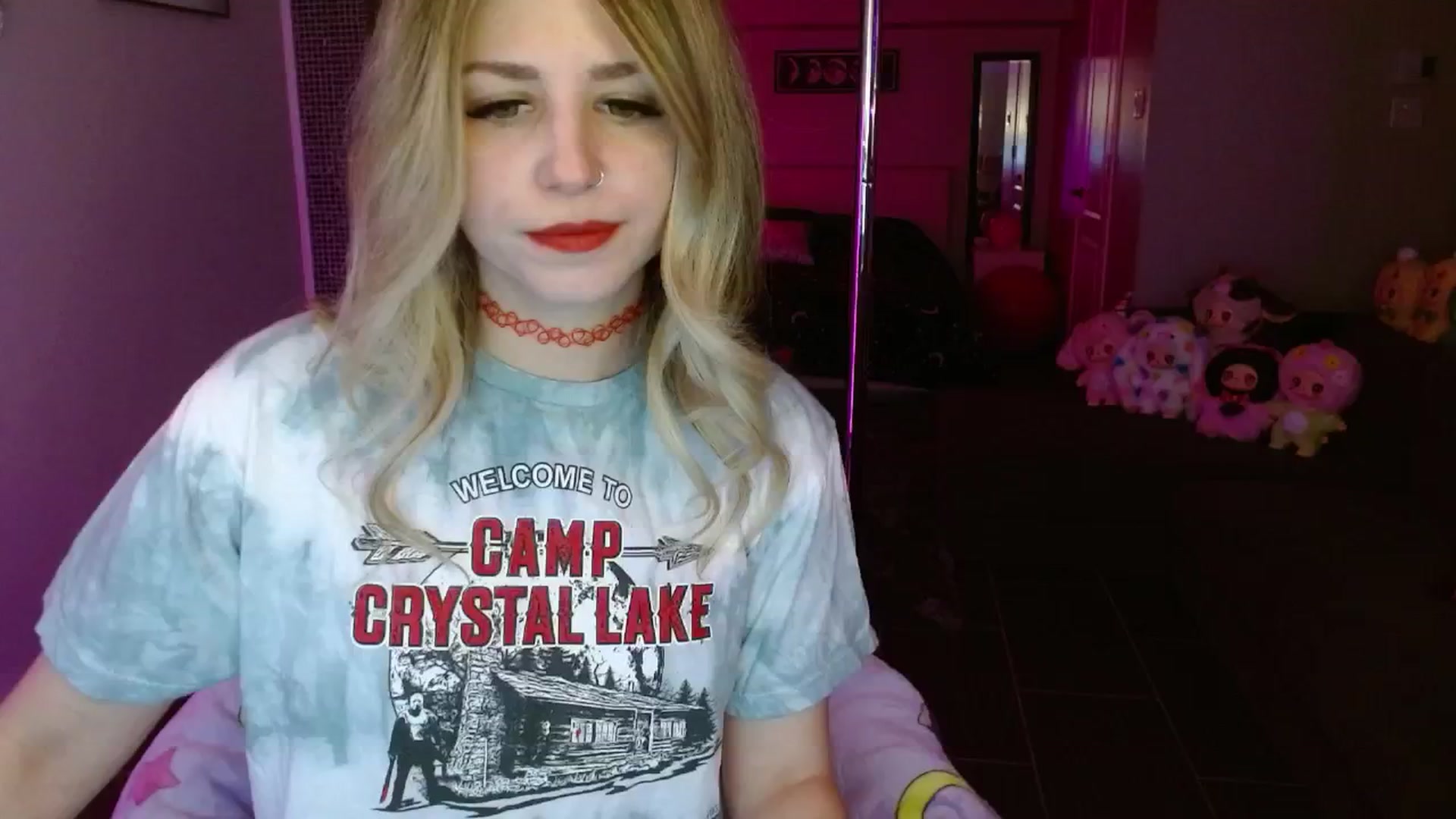 Gallery image thumbnail from Serafina's myfreecams stream on, 06/19/2025, 03:19 image 17 of 20