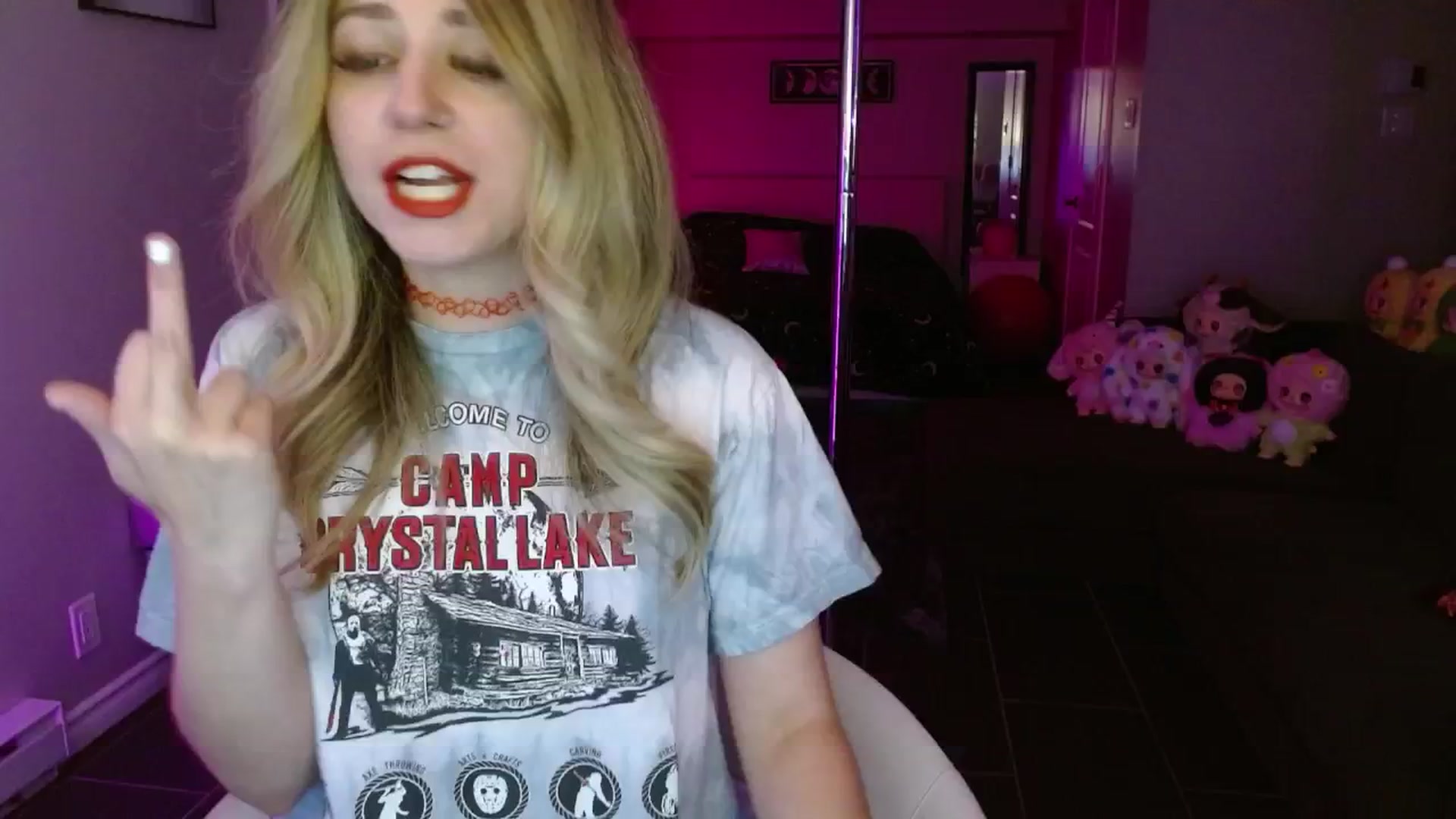 Gallery image thumbnail from Serafina's myfreecams stream on, 06/19/2025, 03:19 image 4 of 20