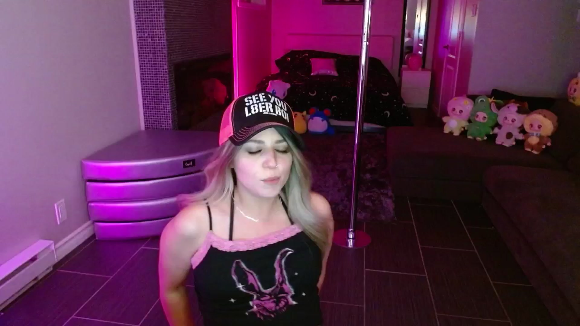 Gallery image thumbnail from Serafina's myfreecams stream on, 06/21/2025, 05:16 image 8 of 20