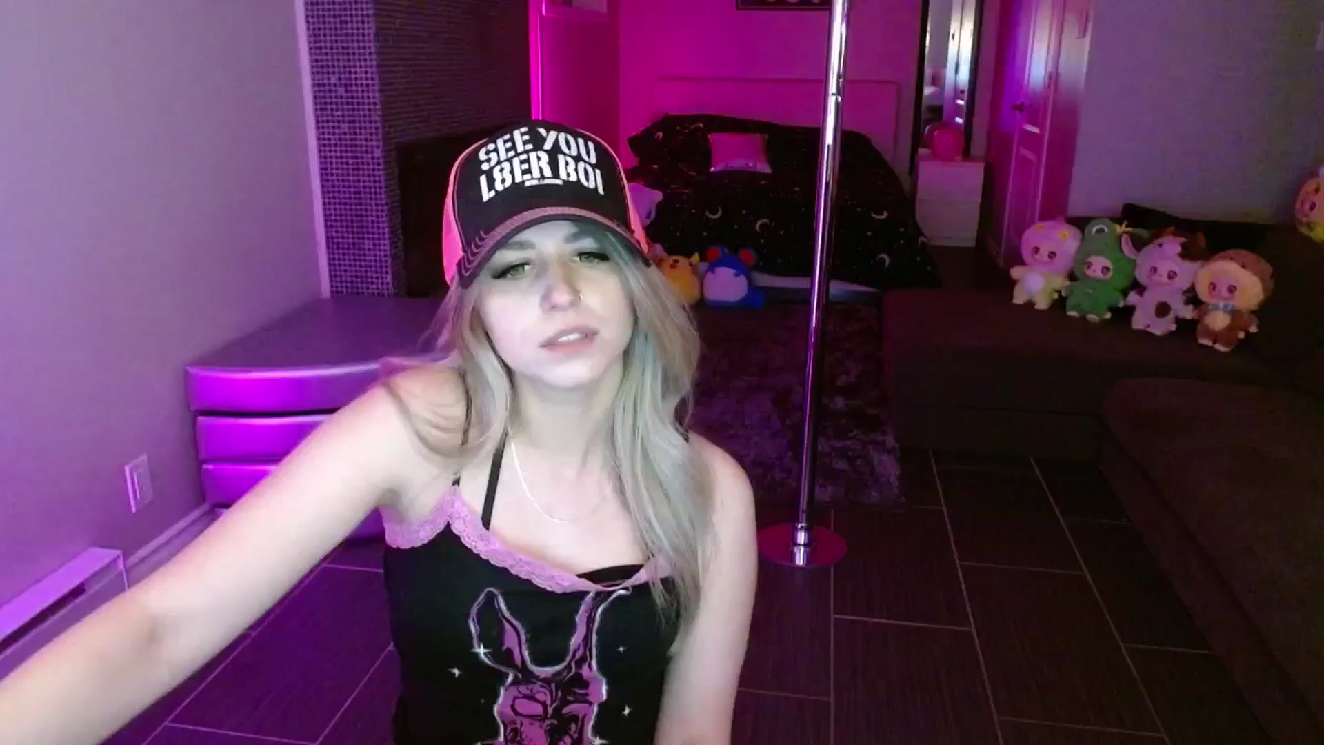 Gallery image thumbnail from Serafina's myfreecams stream on, 06/21/2025, 05:16 image 11 of 20
