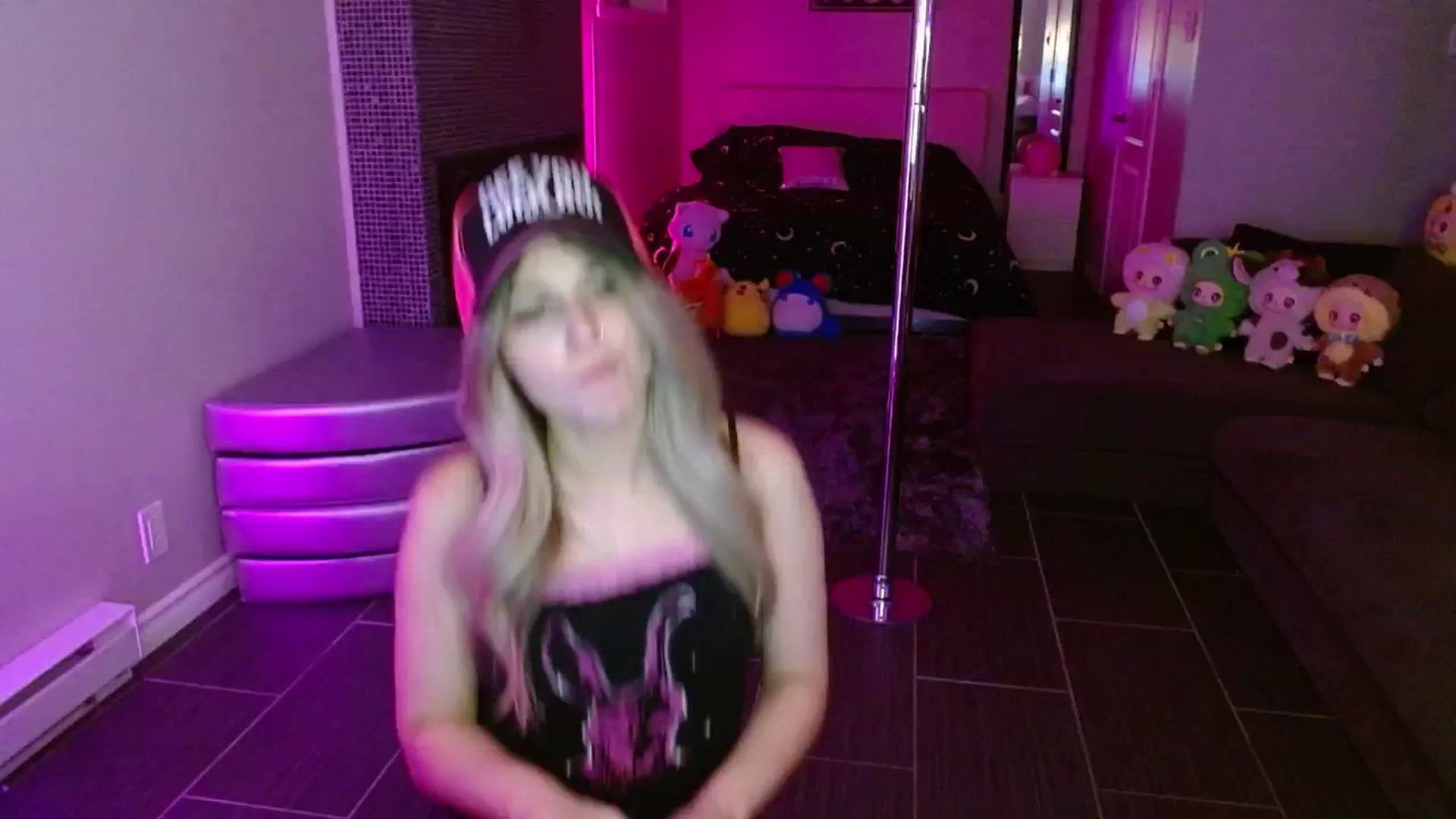 Gallery image thumbnail from Serafina's myfreecams stream on, 06/21/2025, 05:16 image 5 of 20