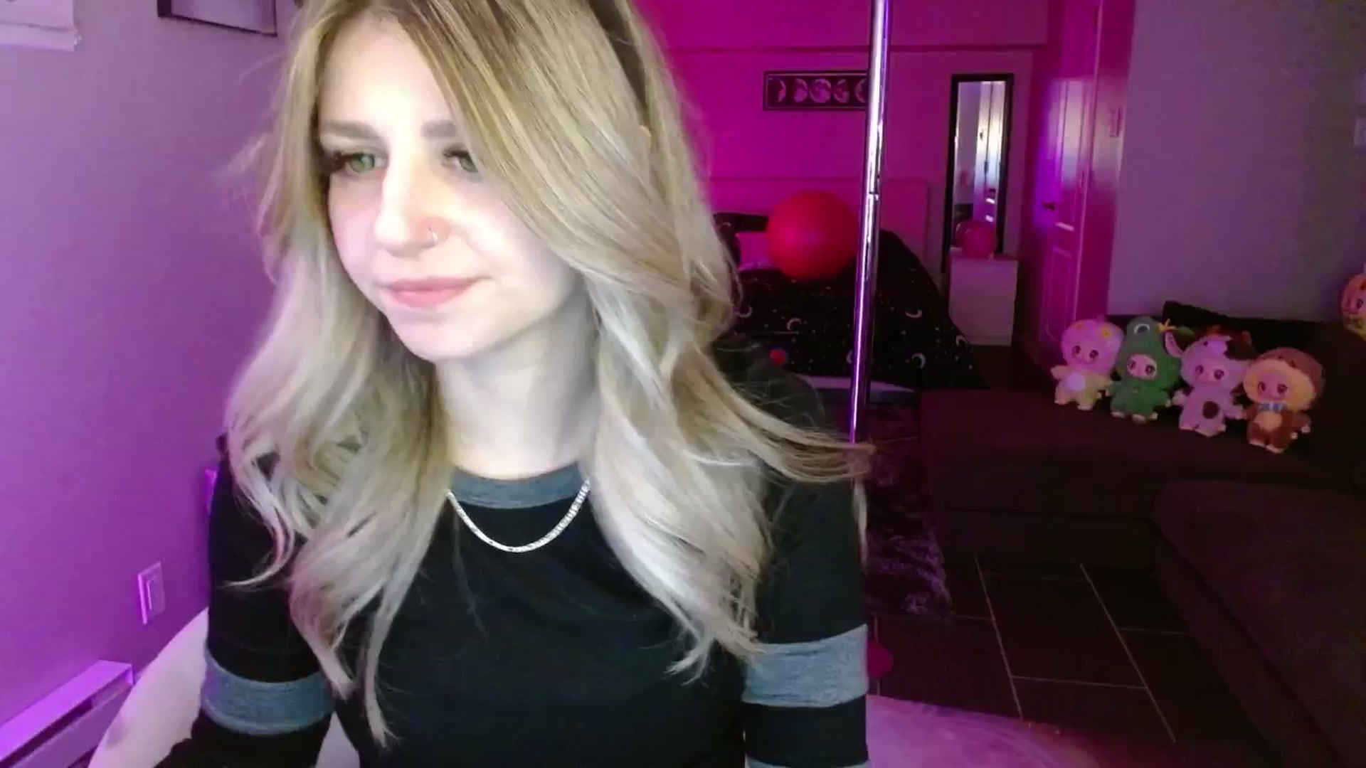 Gallery image thumbnail from Serafina's myfreecams stream on, 06/22/2025, 05:26 image 9 of 20