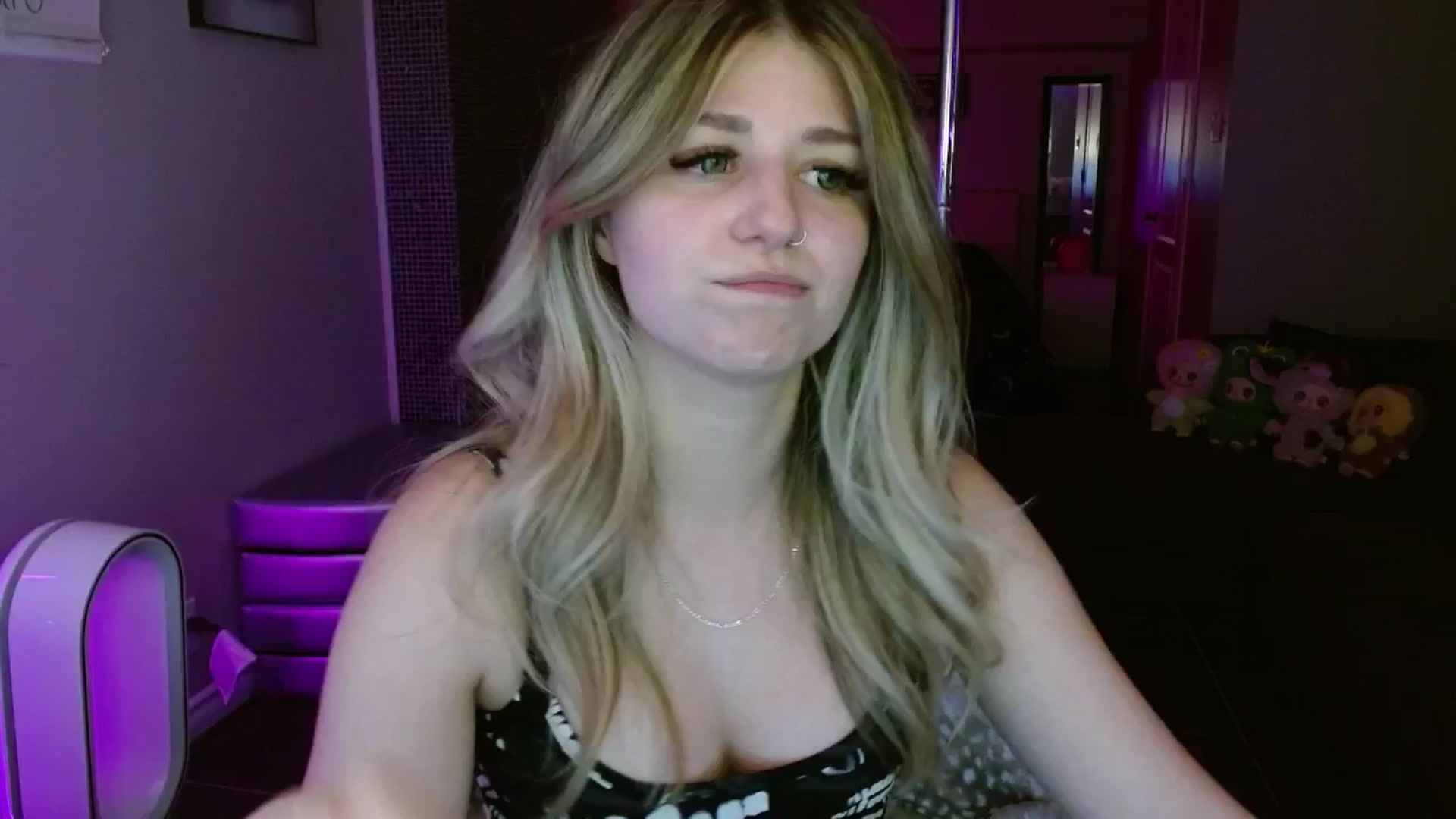 Gallery image thumbnail from Serafina's myfreecams stream on, 06/26/2025, 05:48 image 20 of 20