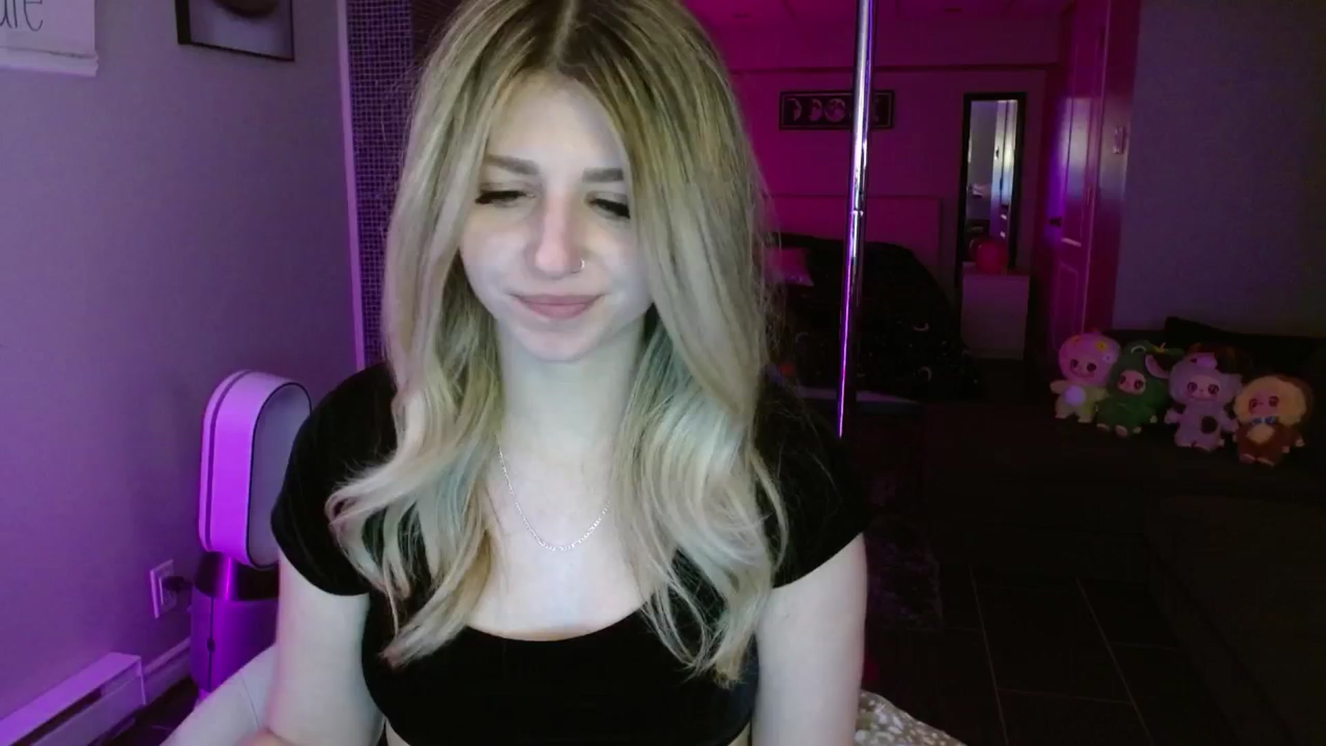 Gallery image thumbnail from Serafina's myfreecams stream on, 06/28/2025, 05:02 image 19 of 20