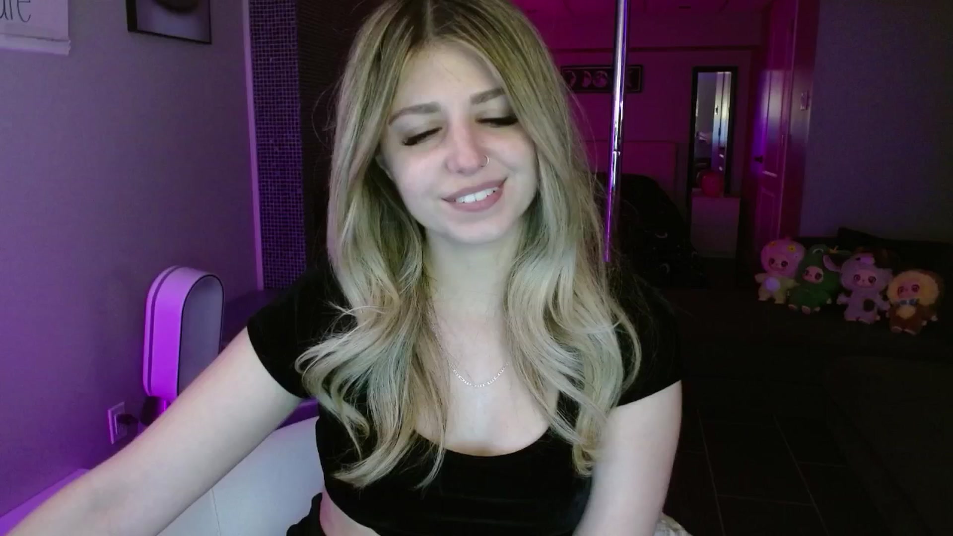 Gallery image thumbnail from Serafina's myfreecams stream on, 06/28/2025, 05:02 image 13 of 20