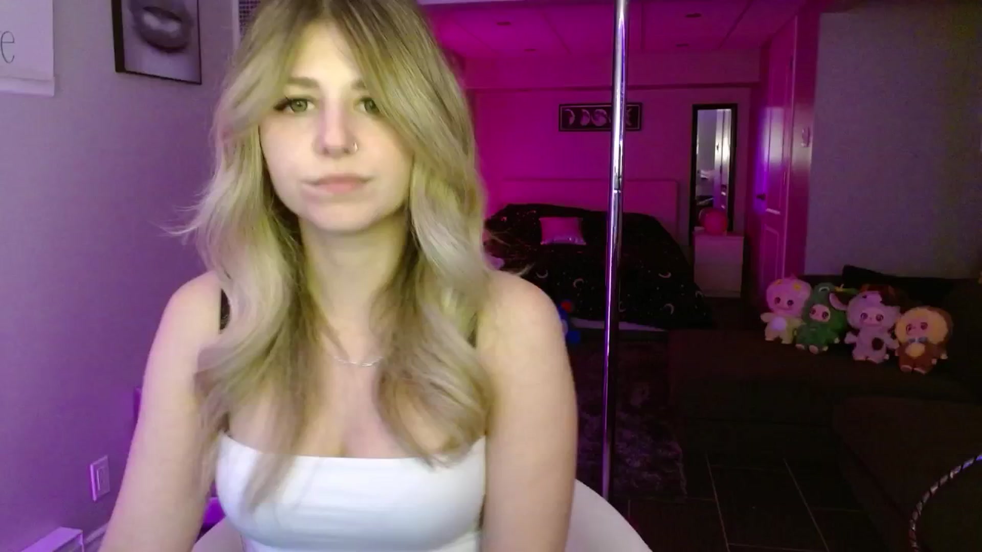 Gallery image thumbnail from Serafina's myfreecams stream on, 06/29/2025, 07:24 image 3 of 20