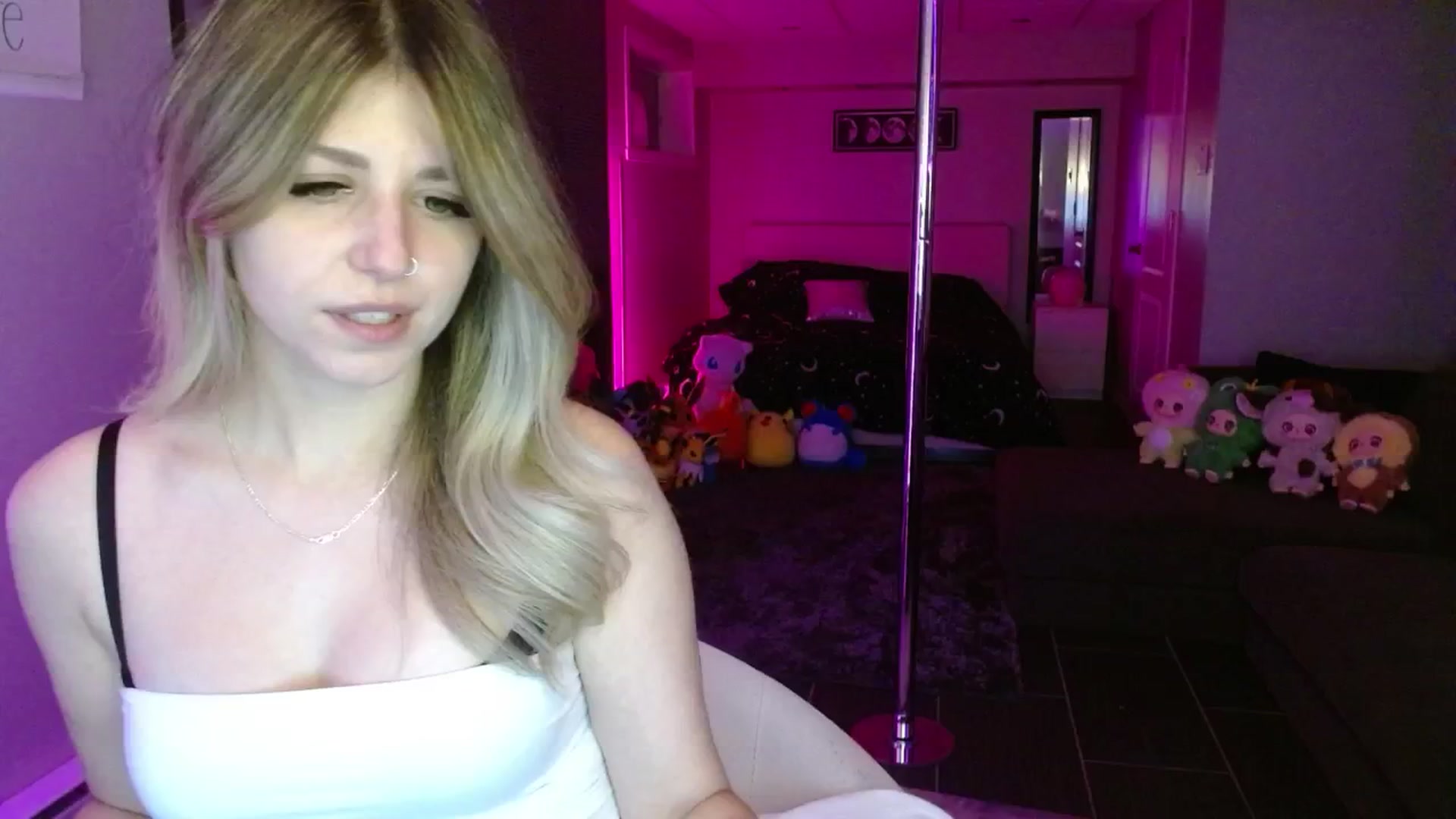 Gallery image thumbnail from Serafina's myfreecams stream on, 06/29/2025, 07:24 image 14 of 20