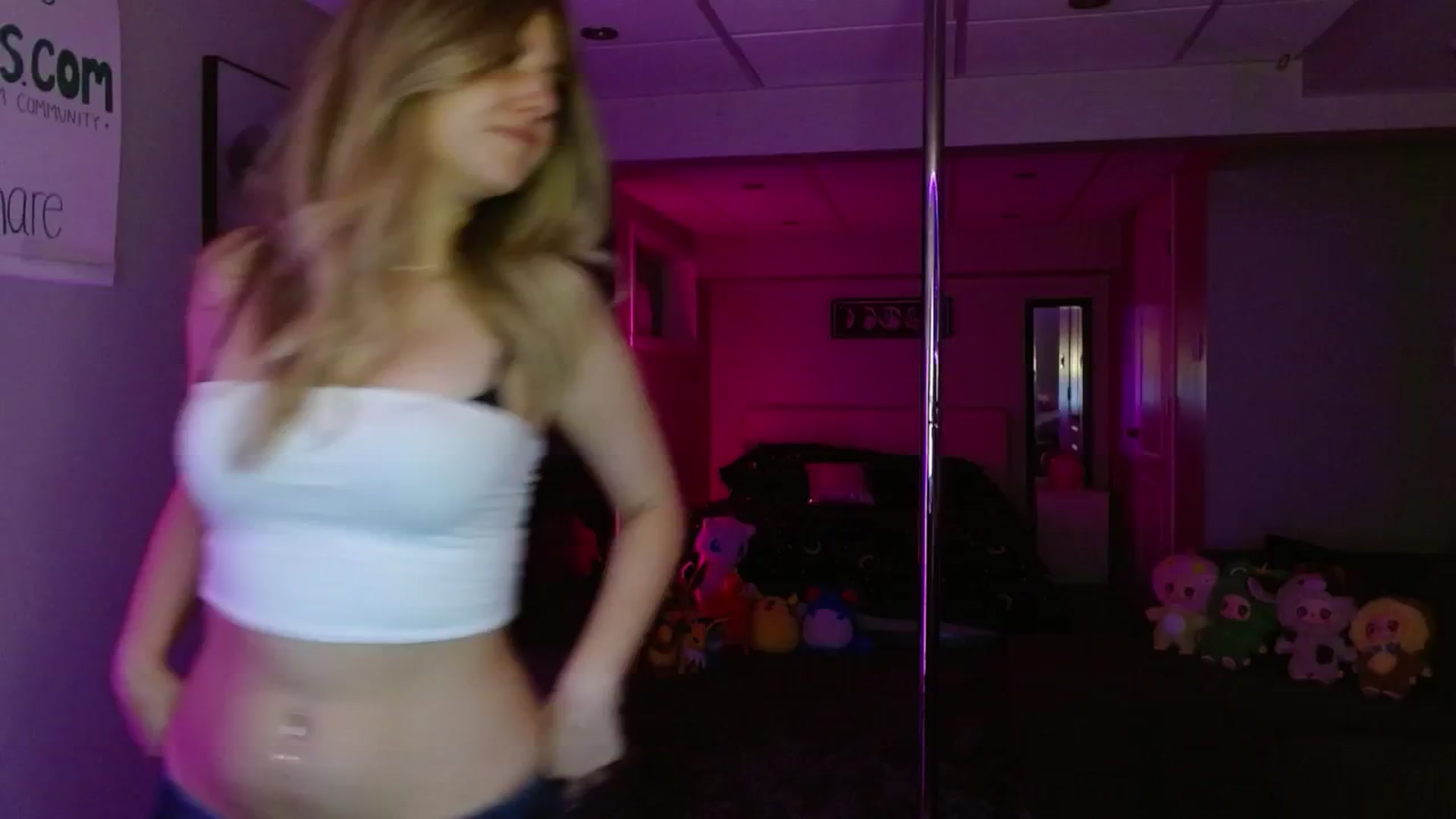 Gallery image thumbnail from Serafina's myfreecams stream on, 06/29/2025, 07:24 image 17 of 20