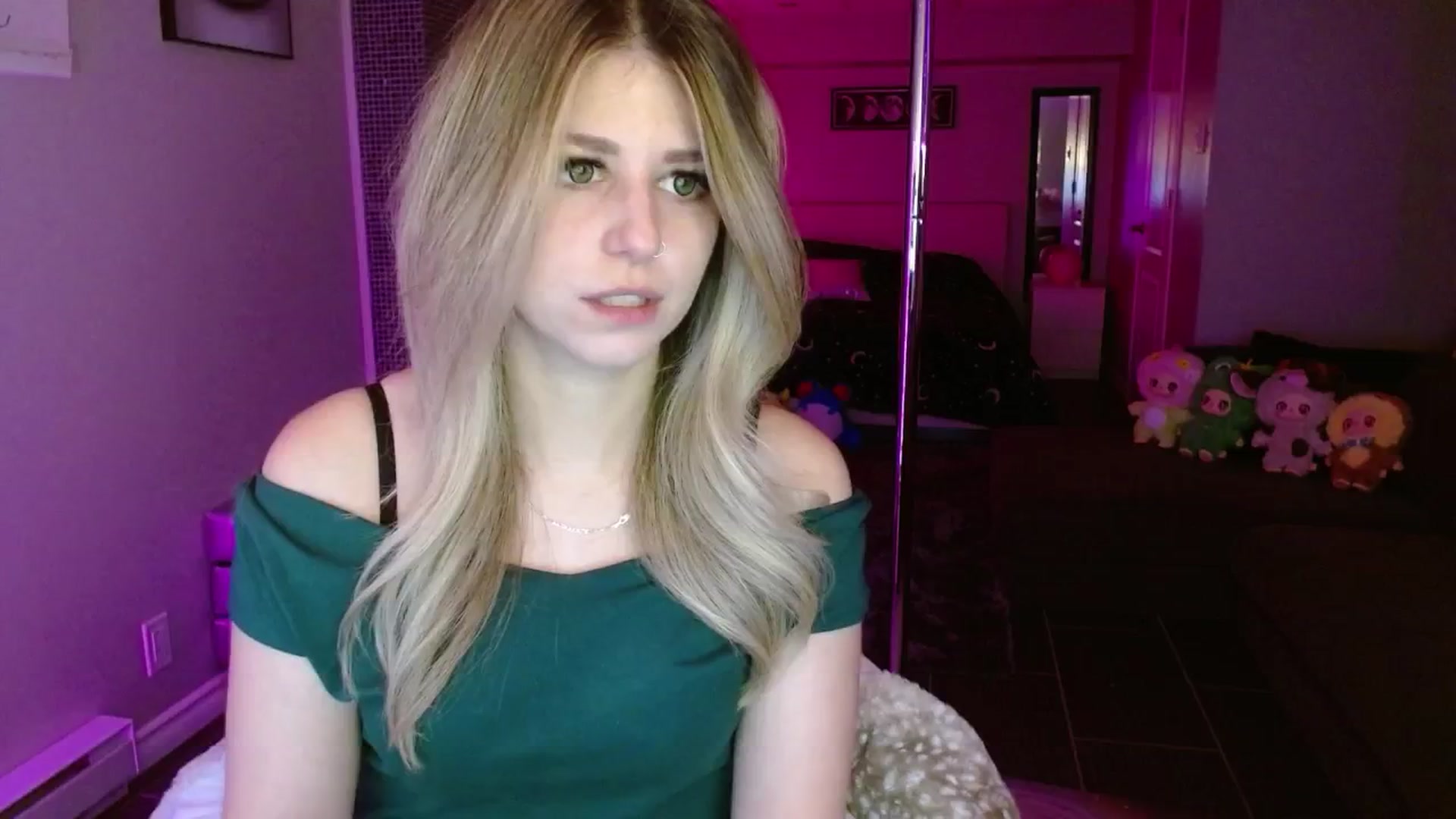 Gallery image thumbnail from Serafina's myfreecams stream on, 06/30/2025, 04:41 image 10 of 20