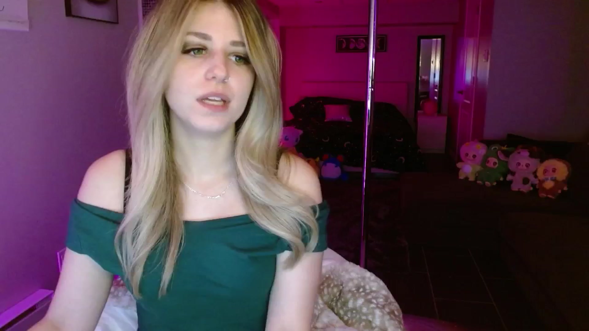 Gallery image thumbnail from Serafina's myfreecams stream on, 06/30/2025, 04:41 image 7 of 20