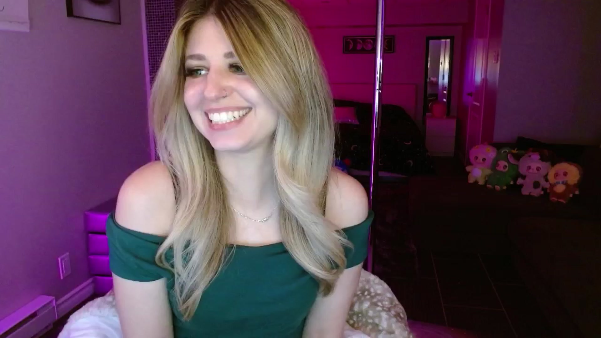 Gallery image thumbnail from Serafina's myfreecams stream on, 06/30/2025, 04:41 image 6 of 20