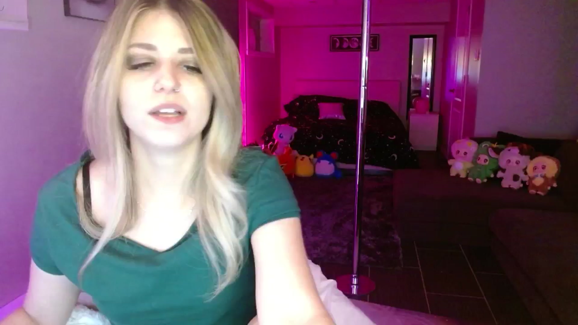 Gallery image thumbnail from Serafina's myfreecams stream on, 06/30/2025, 04:41 image 12 of 20