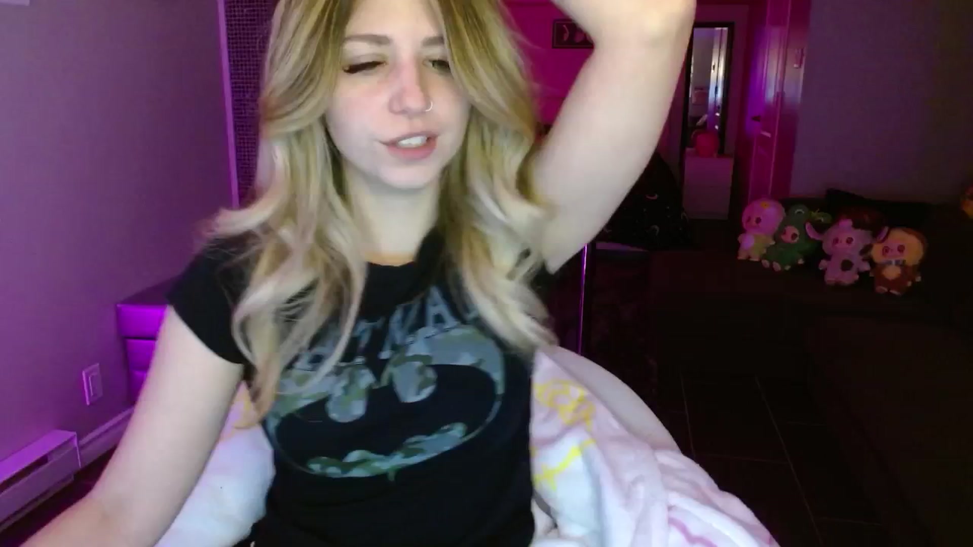 Gallery image thumbnail from Serafina's myfreecams stream on, 07/09/2025, 05:34 image 10 of 20