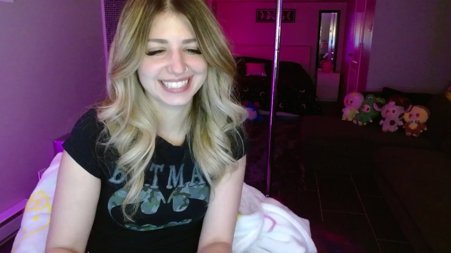 Gallery image thumbnail from Serafina's myfreecams stream on, 07/09/2025, 05:34 image 6 of 20
