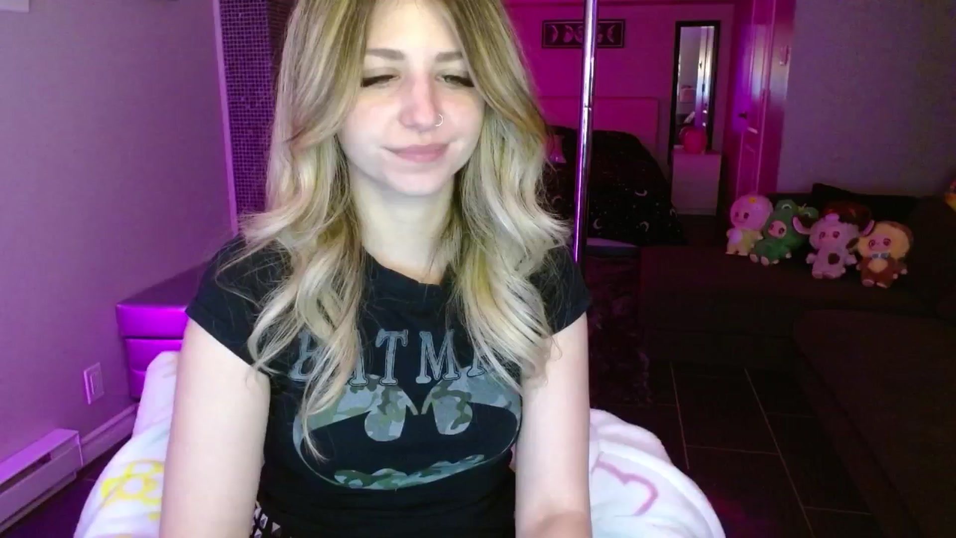 Gallery image thumbnail from Serafina's myfreecams stream on, 07/09/2025, 05:34 image 17 of 20