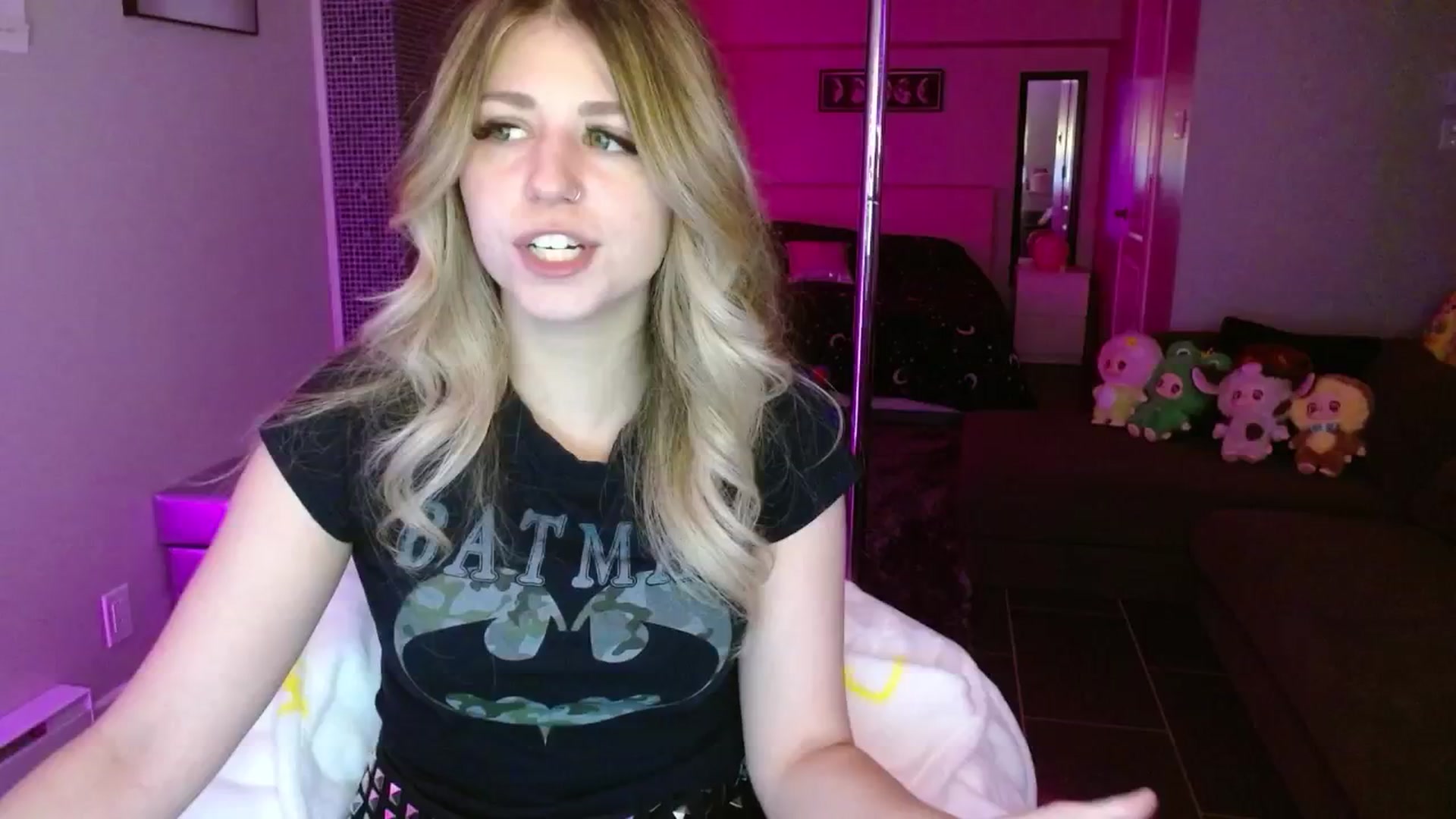 Gallery image thumbnail from Serafina's myfreecams stream on, 07/09/2025, 05:34 image 2 of 20