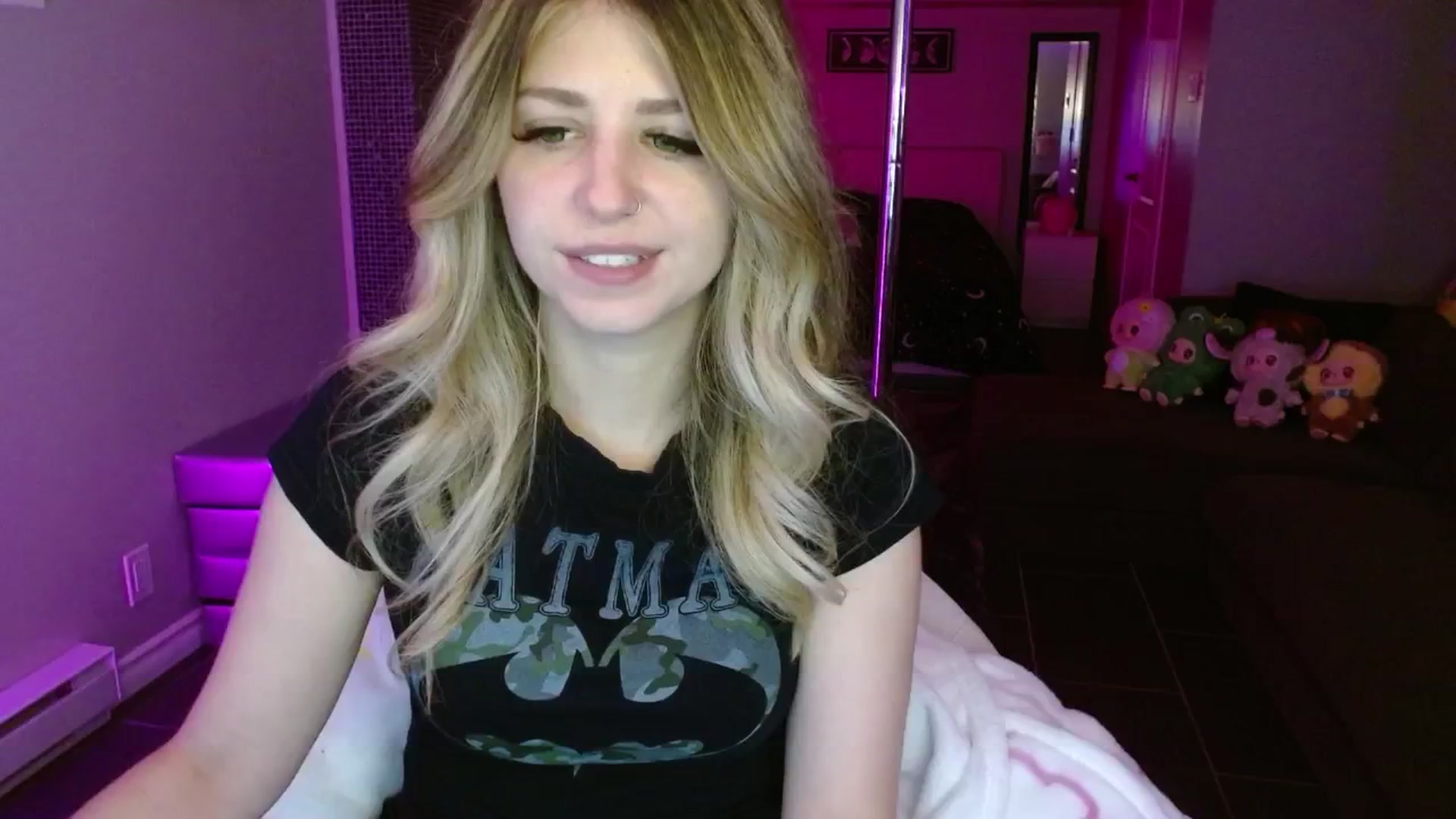 Gallery image thumbnail from Serafina's myfreecams stream on, 07/09/2025, 05:34 image 11 of 20