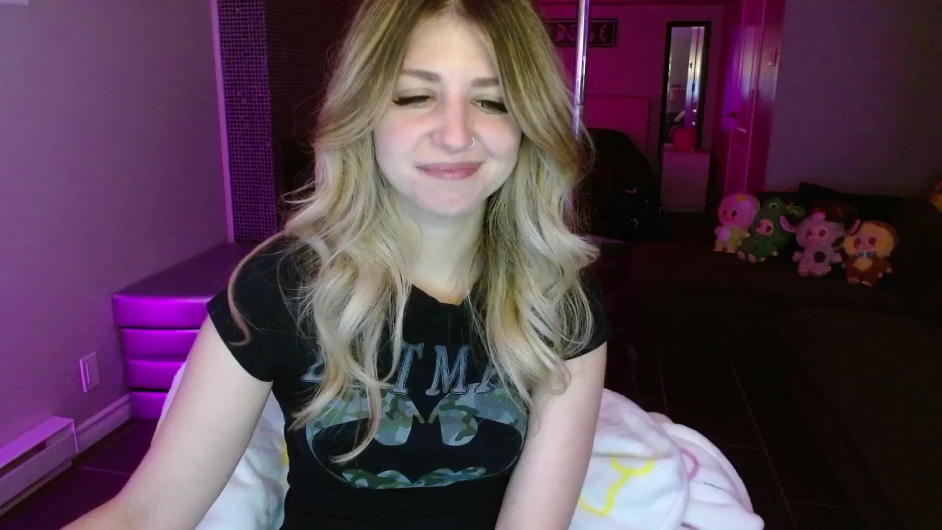 Gallery image thumbnail from Serafina's myfreecams stream on, 07/09/2025, 05:34 image 8 of 20