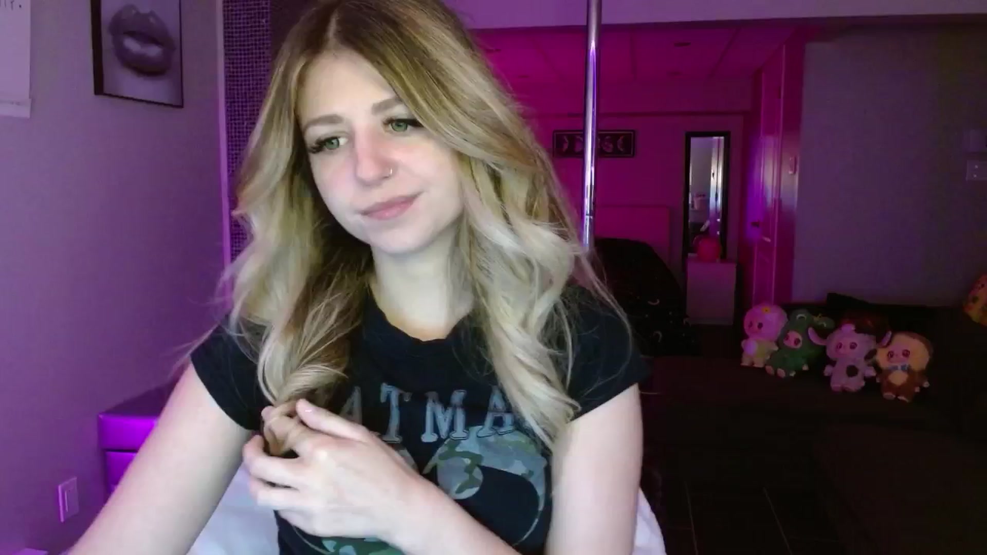 Gallery image thumbnail from Serafina's myfreecams stream on, 07/09/2025, 05:34 image 3 of 20