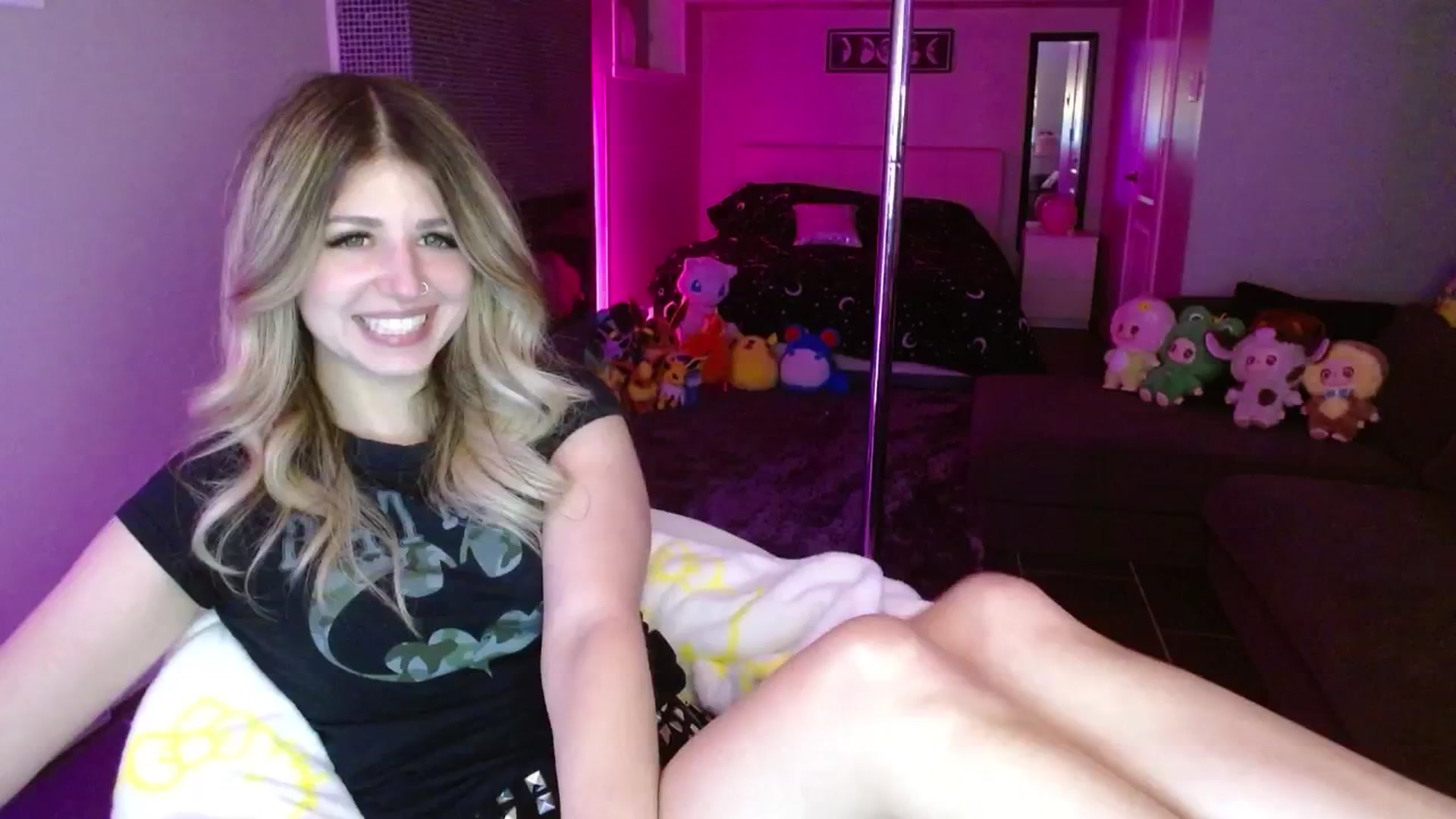 Gallery image thumbnail from Serafina's myfreecams stream on, 07/09/2025, 05:34 image 15 of 20