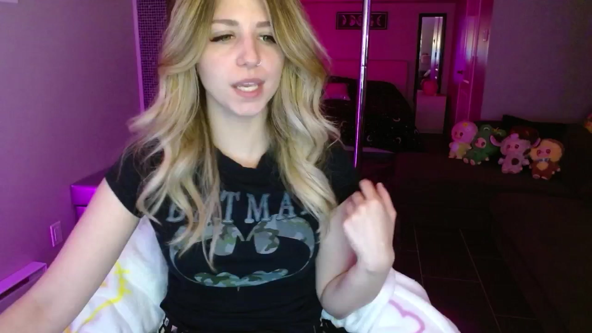 Gallery image thumbnail from Serafina's myfreecams stream on, 07/09/2025, 05:34 image 14 of 20