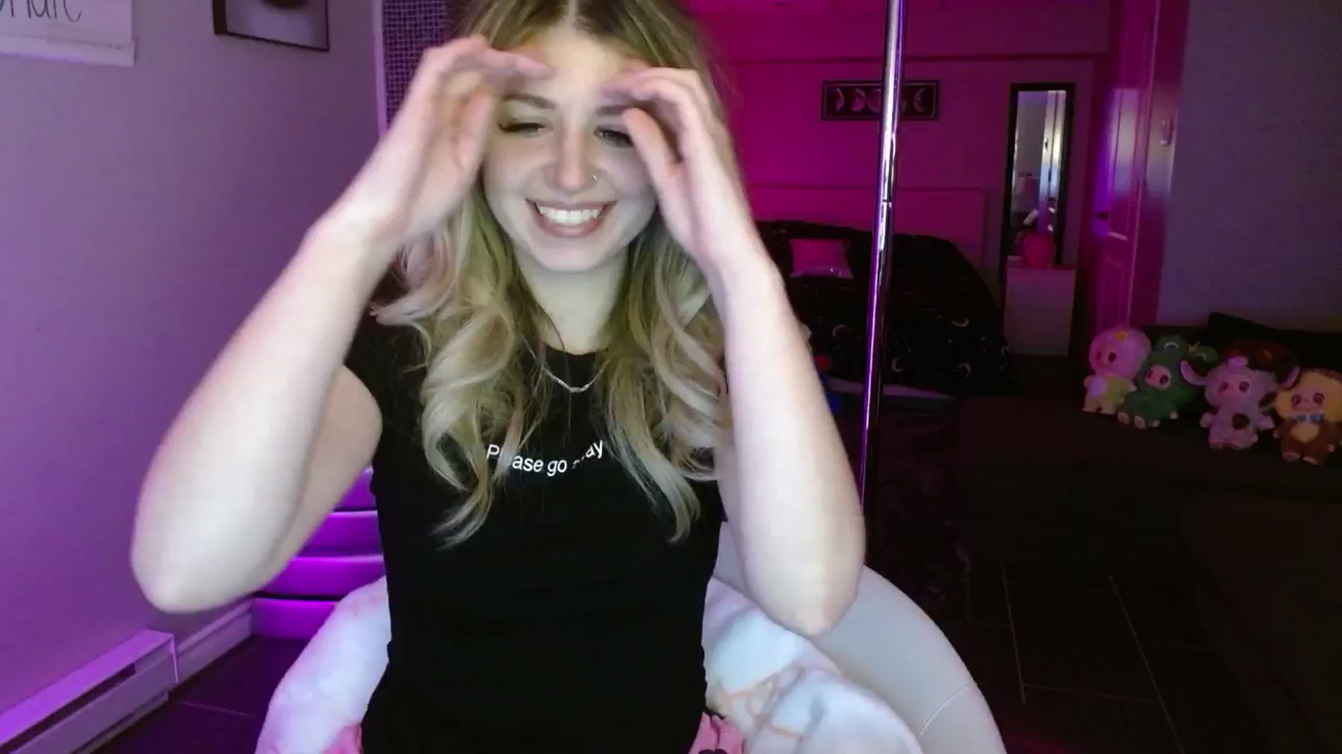 Gallery image thumbnail from Serafina's myfreecams stream on, 07/11/2025, 03:55 image 17 of 20