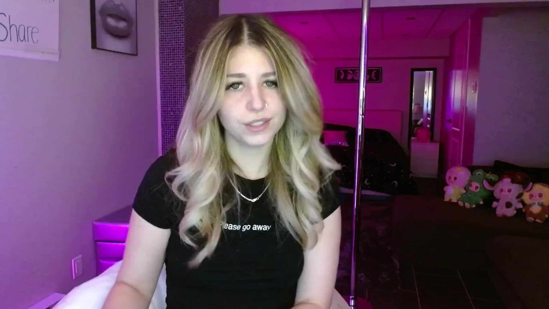 Gallery image thumbnail from Serafina's myfreecams stream on, 07/11/2025, 03:55 image 10 of 20