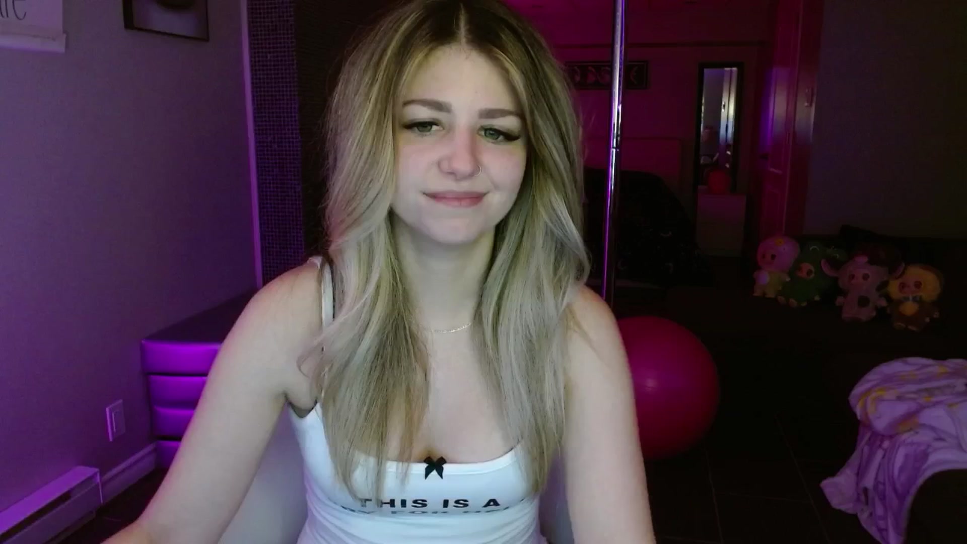 Gallery image thumbnail from Serafina's myfreecams stream on, 07/13/2025, 04:09 image 12 of 20