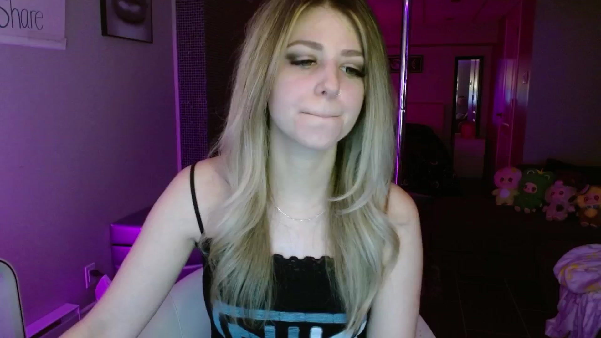 Gallery image thumbnail from Serafina's myfreecams stream on, 07/14/2025, 03:39 image 5 of 20
