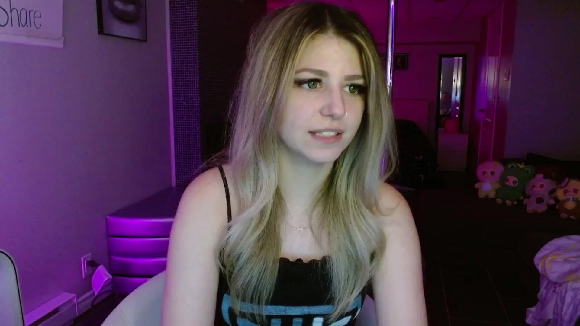 Gallery image thumbnail from Serafina's myfreecams stream on, 07/14/2025, 03:39 image 13 of 20