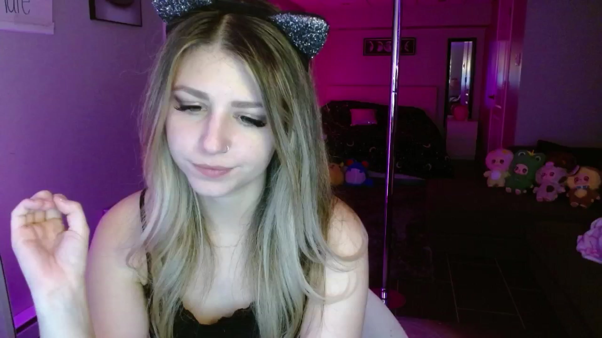 Gallery image thumbnail from Serafina's myfreecams stream on, 07/14/2025, 06:15 image 8 of 20