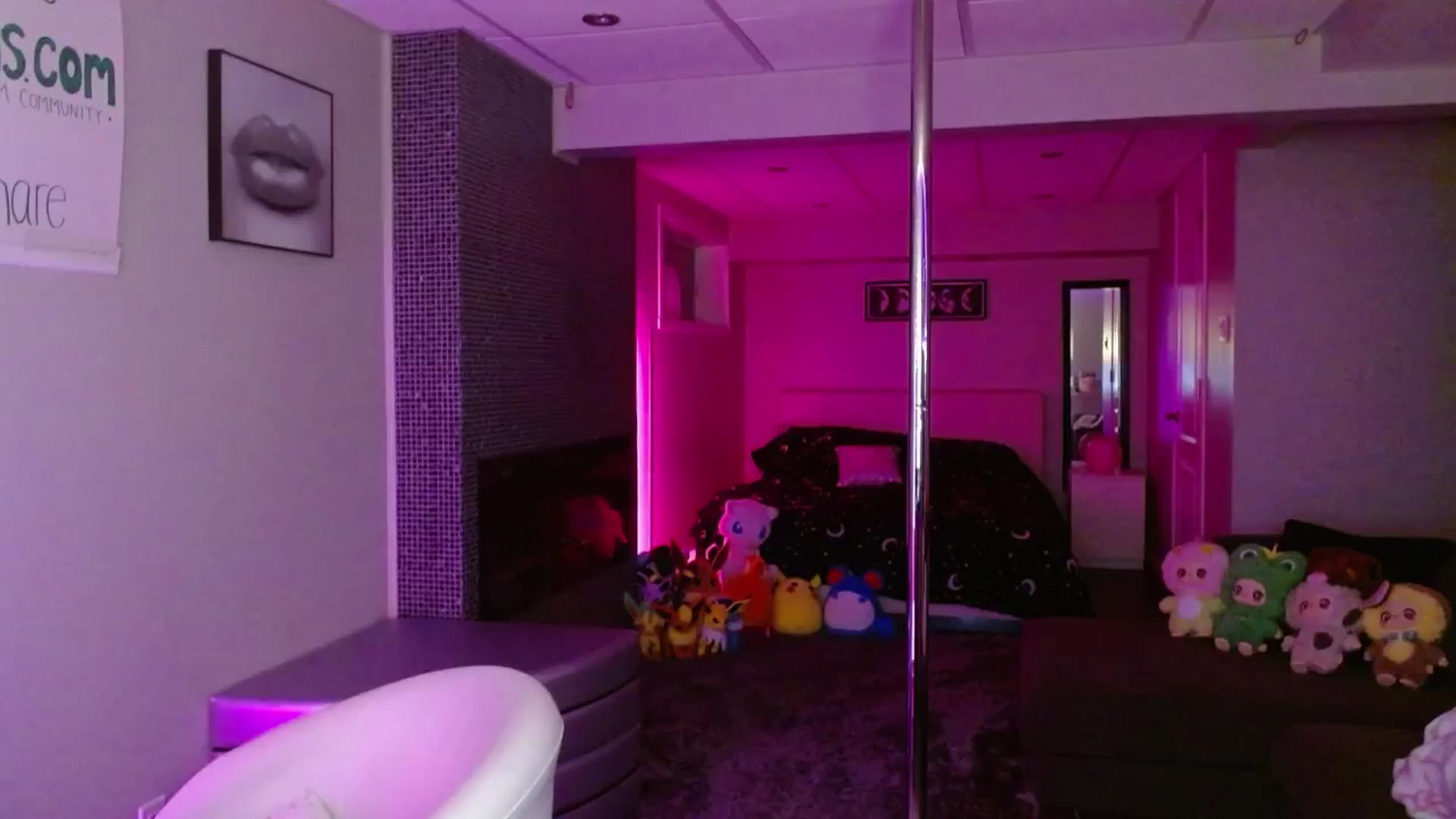 Gallery image thumbnail from Serafina's myfreecams stream on, 07/14/2025, 06:15 image 2 of 20