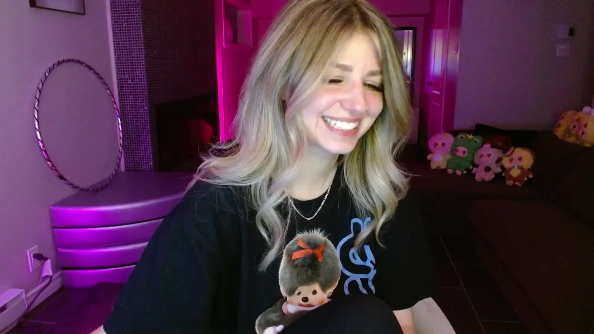Gallery image thumbnail from Serafina's myfreecams stream on, 07/21/2025, 04:13 image 11 of 20