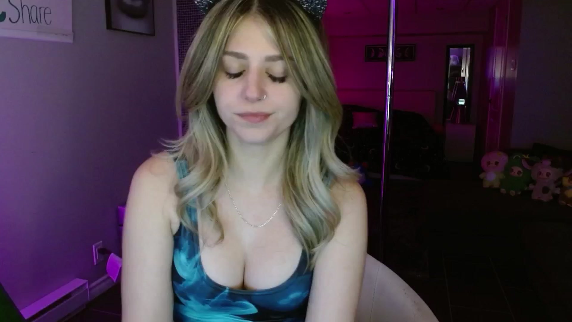 Gallery image thumbnail from Serafina's myfreecams stream on, 07/23/2025, 05:17 image 20 of 20