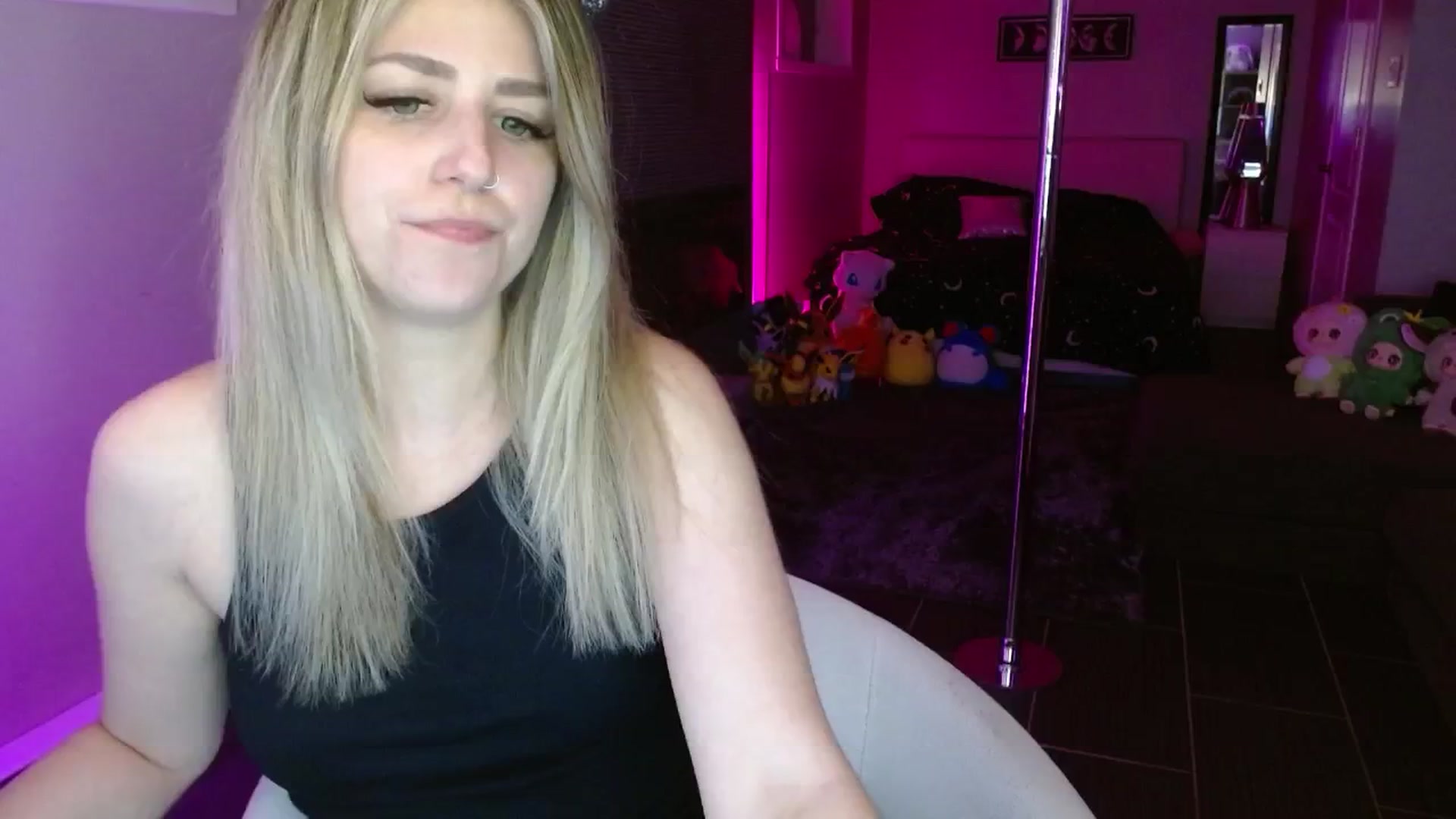 Gallery image thumbnail from Serafina's myfreecams stream on, 07/26/2025, 02:38 image 2 of 20