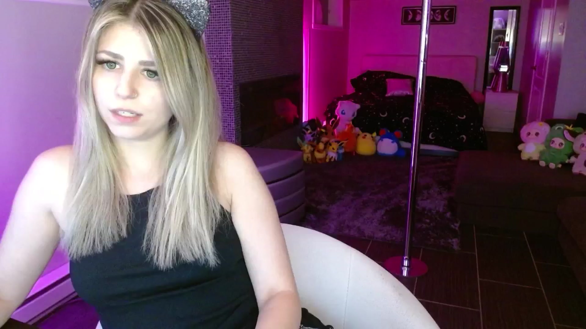 Gallery image thumbnail from Serafina's myfreecams stream on, 07/26/2025, 02:38 image 5 of 20