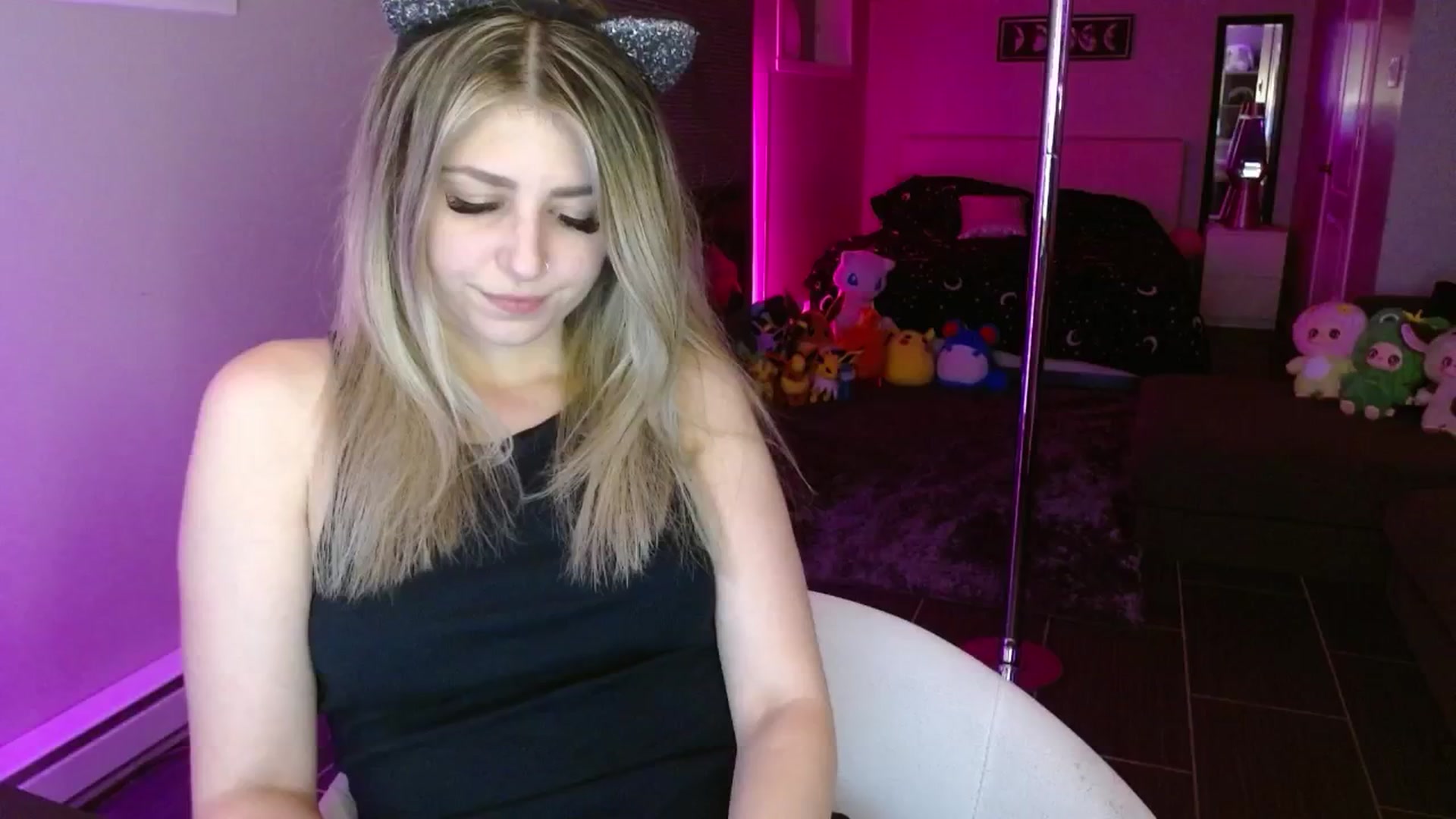Gallery image thumbnail from Serafina's myfreecams stream on, 07/26/2025, 02:38 image 1 of 20