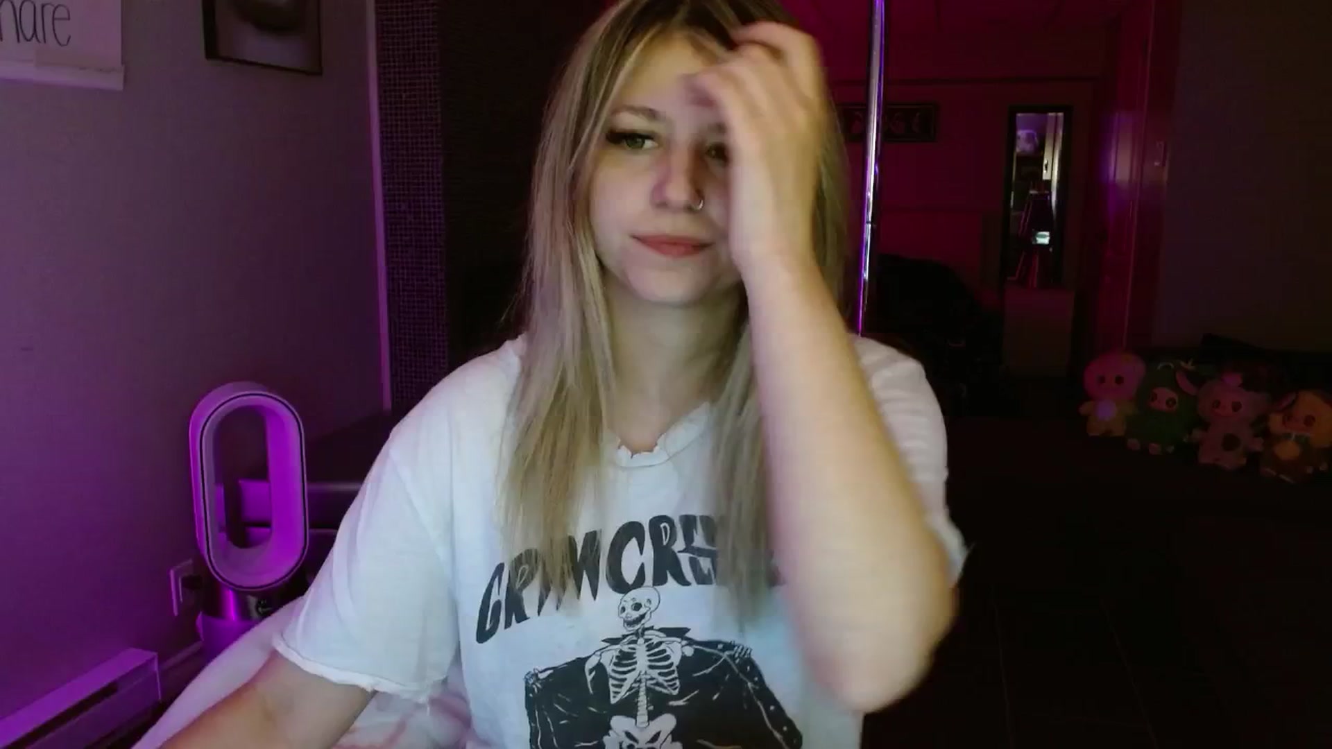 Gallery image thumbnail from Serafina's myfreecams stream on, 07/27/2025, 05:46 image 3 of 20
