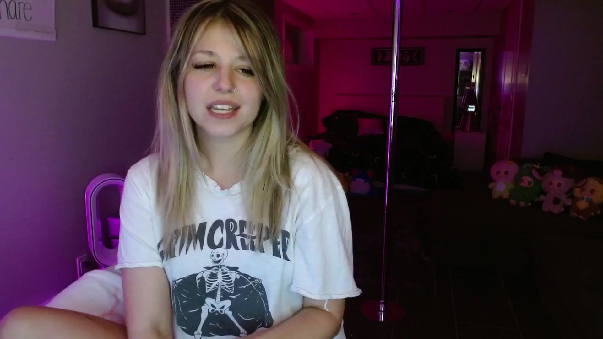 Gallery image thumbnail from Serafina's myfreecams stream on, 07/27/2025, 05:46 image 9 of 20