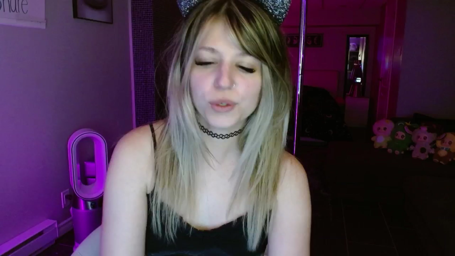 Gallery image thumbnail from Serafina's myfreecams stream on, 07/27/2025, 05:46 image 18 of 20