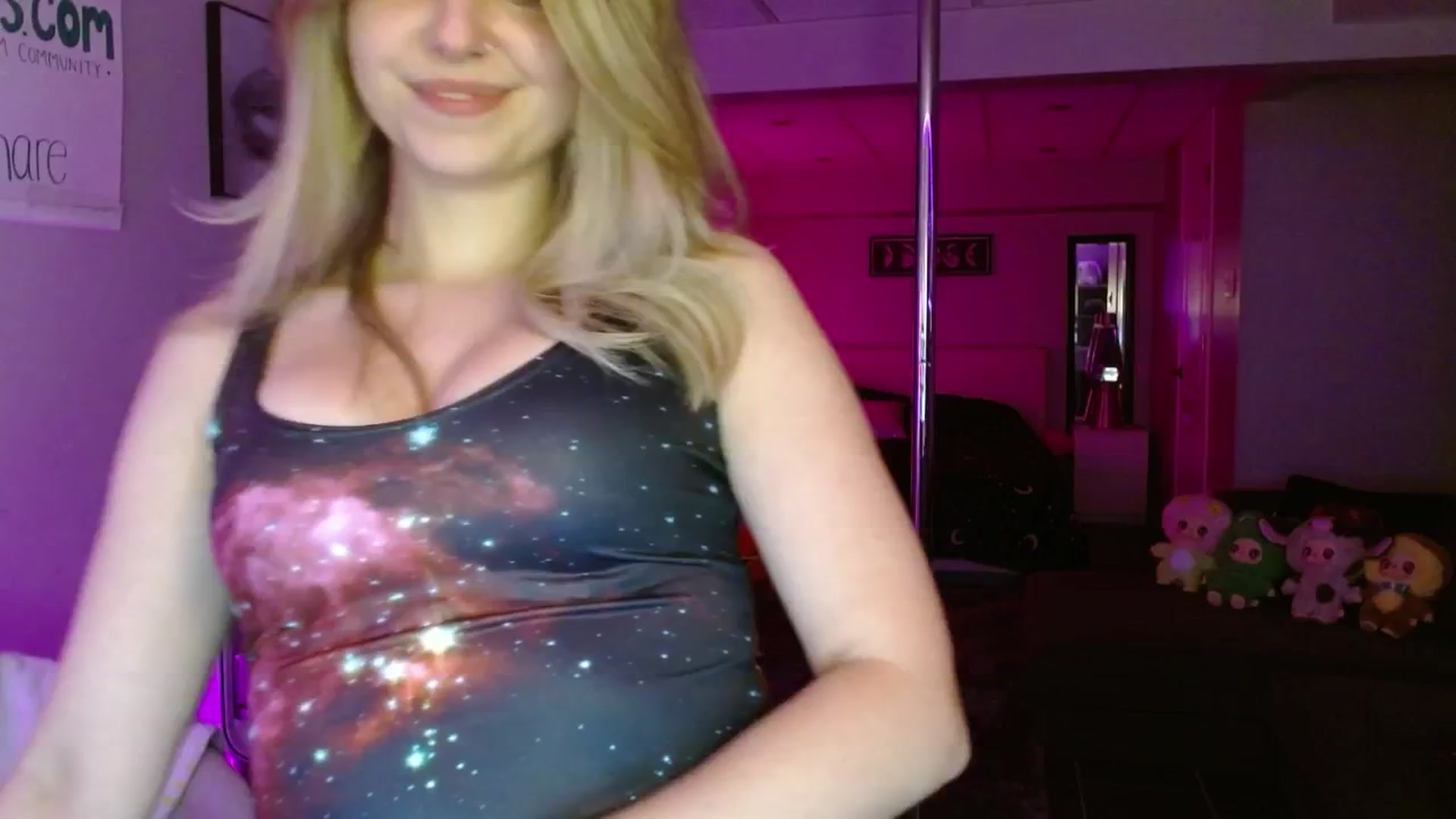 Gallery image thumbnail from Serafina's myfreecams stream on, 08/02/2025, 04:04 image 11 of 20