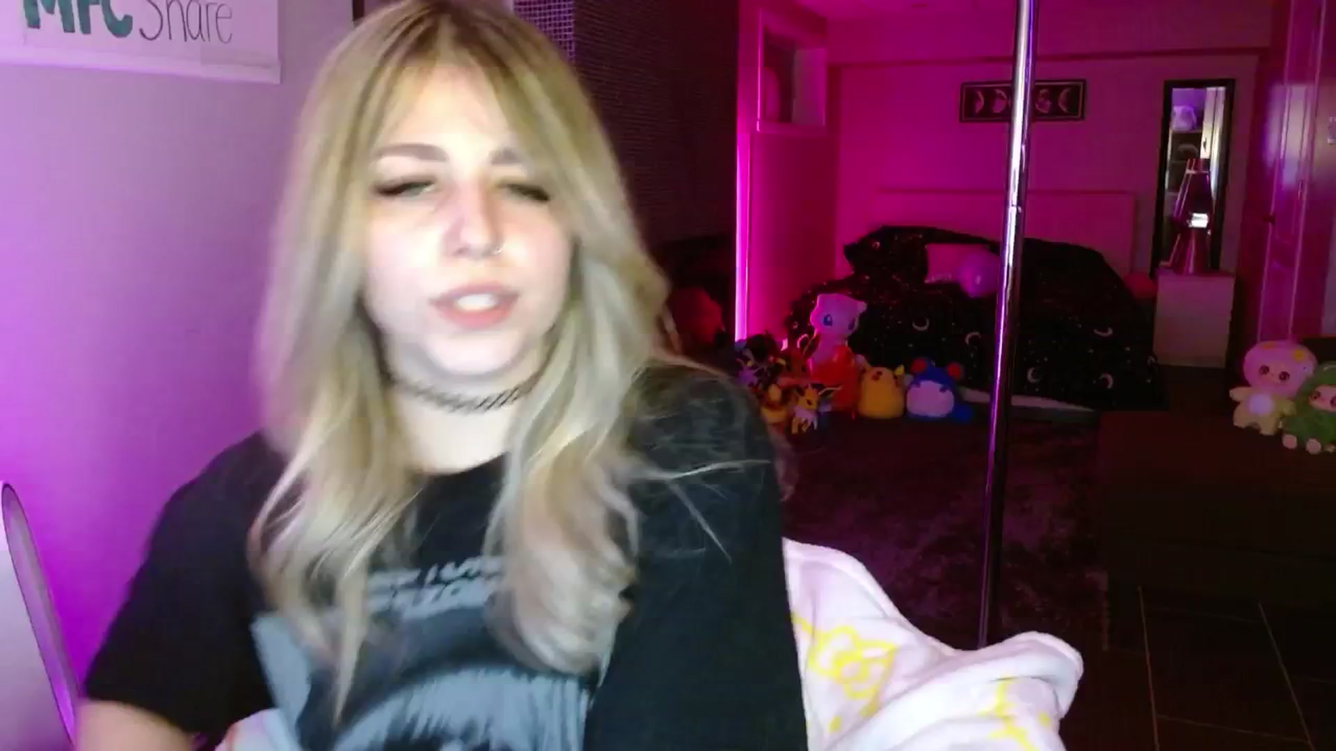 Gallery image thumbnail from Serafina's myfreecams stream on, 08/07/2025, 04:05 image 2 of 20