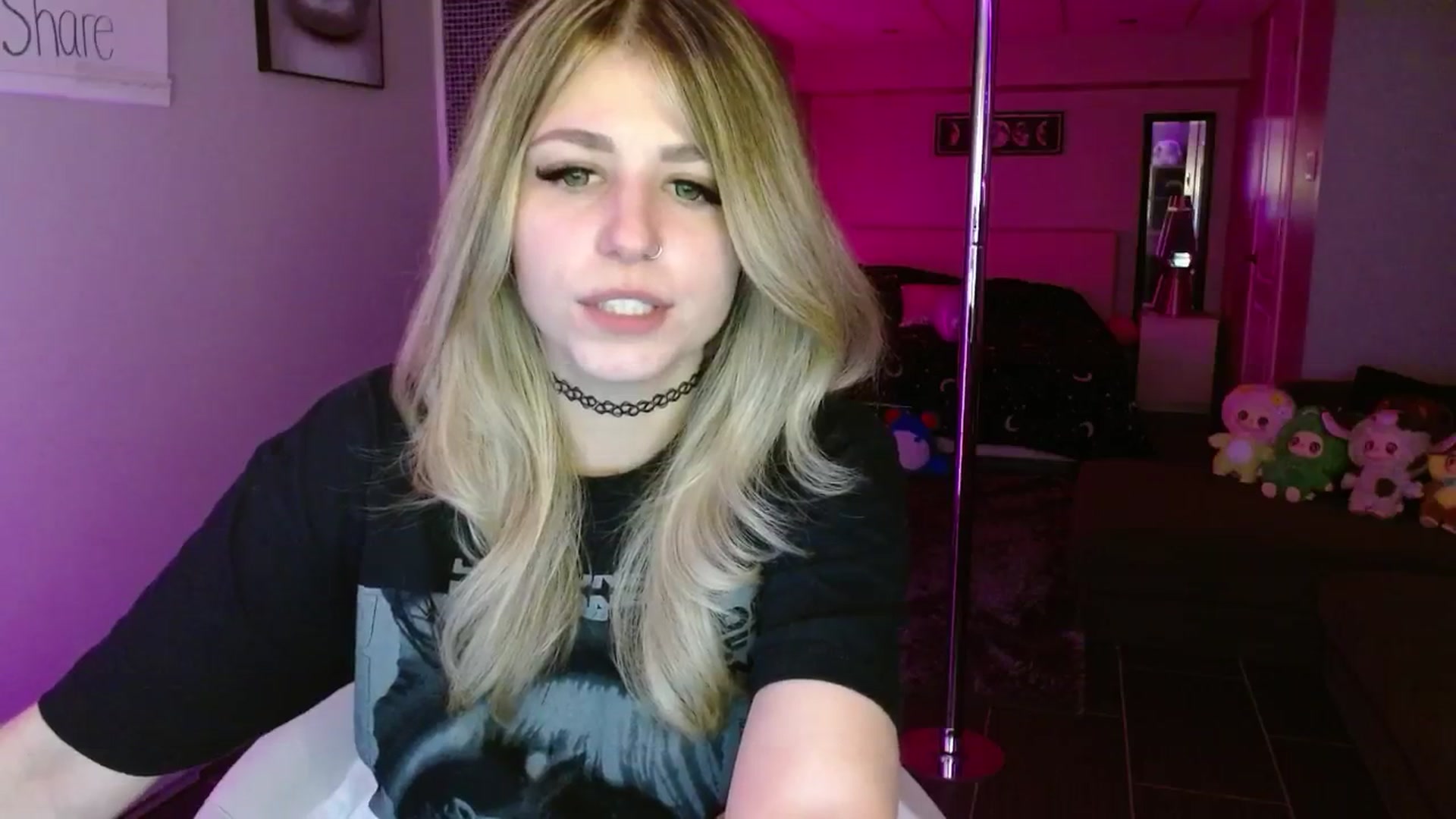 Gallery image thumbnail from Serafina's myfreecams stream on, 08/07/2025, 04:05 image 14 of 20