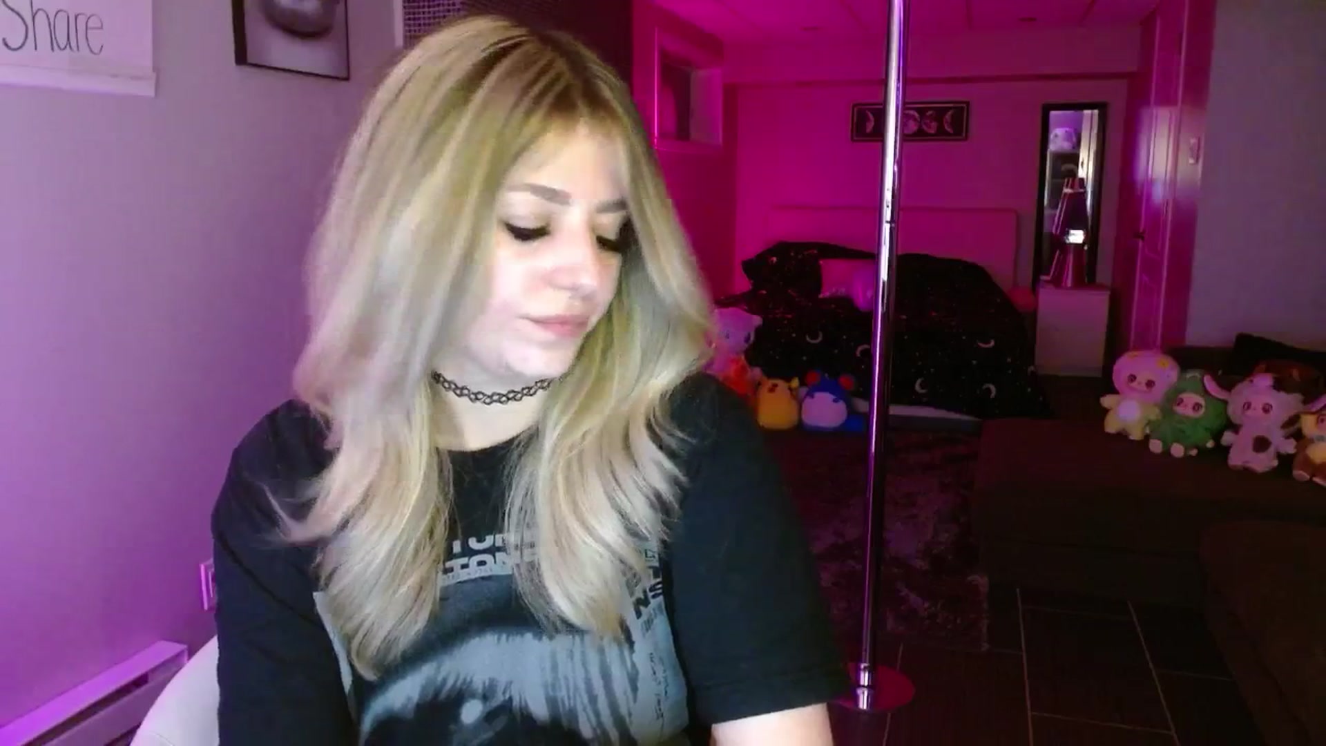 Gallery image thumbnail from Serafina's myfreecams stream on, 08/07/2025, 04:05 image 16 of 20