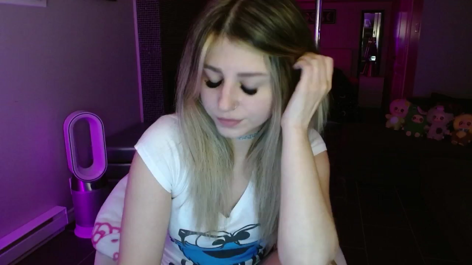 Gallery image thumbnail from Serafina's myfreecams stream on, 08/09/2025, 03:32 image 5 of 20